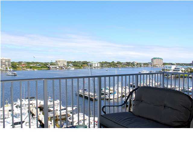 HARBOR LIGHTS - Residential