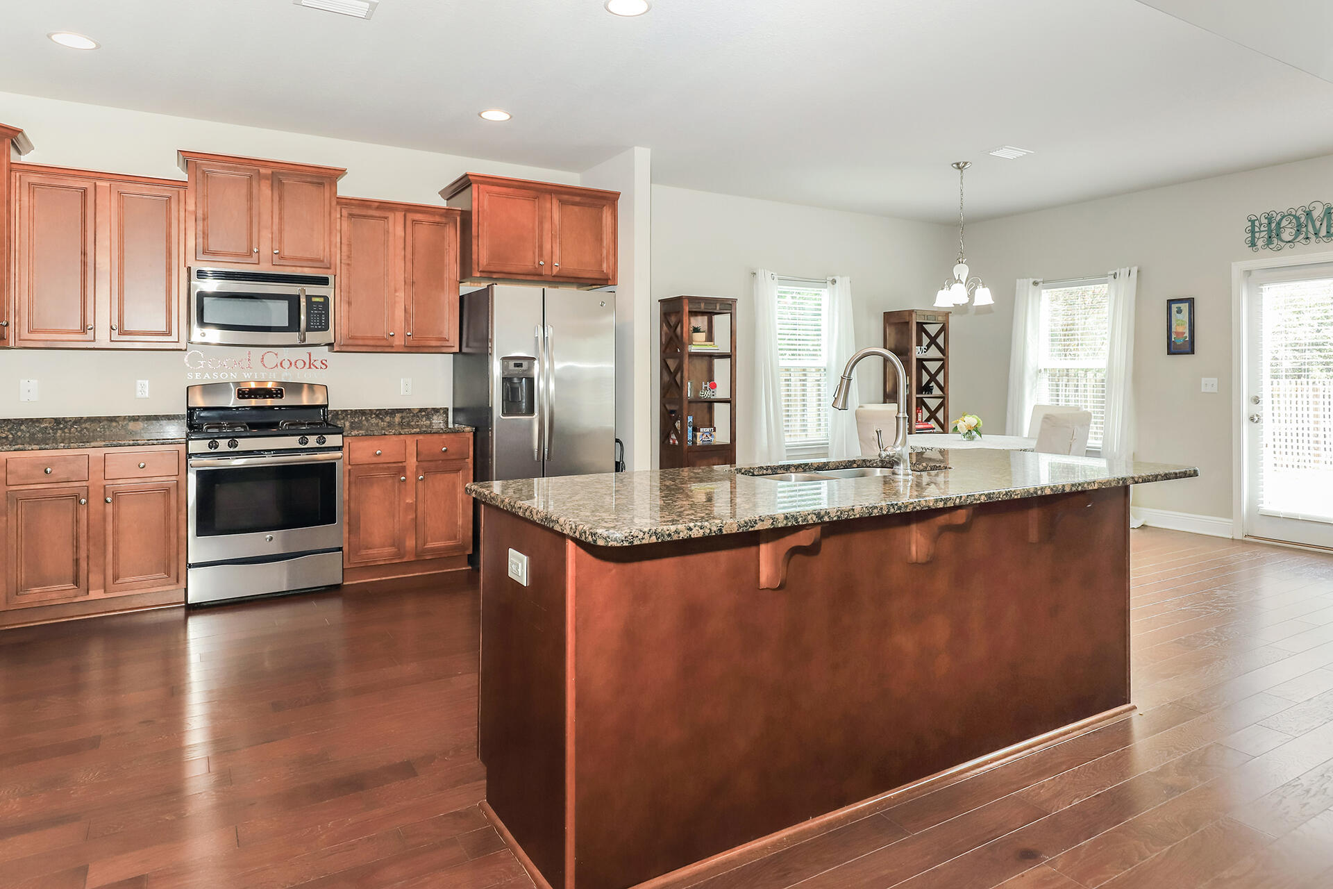 HAMMOCK BAY - Residential