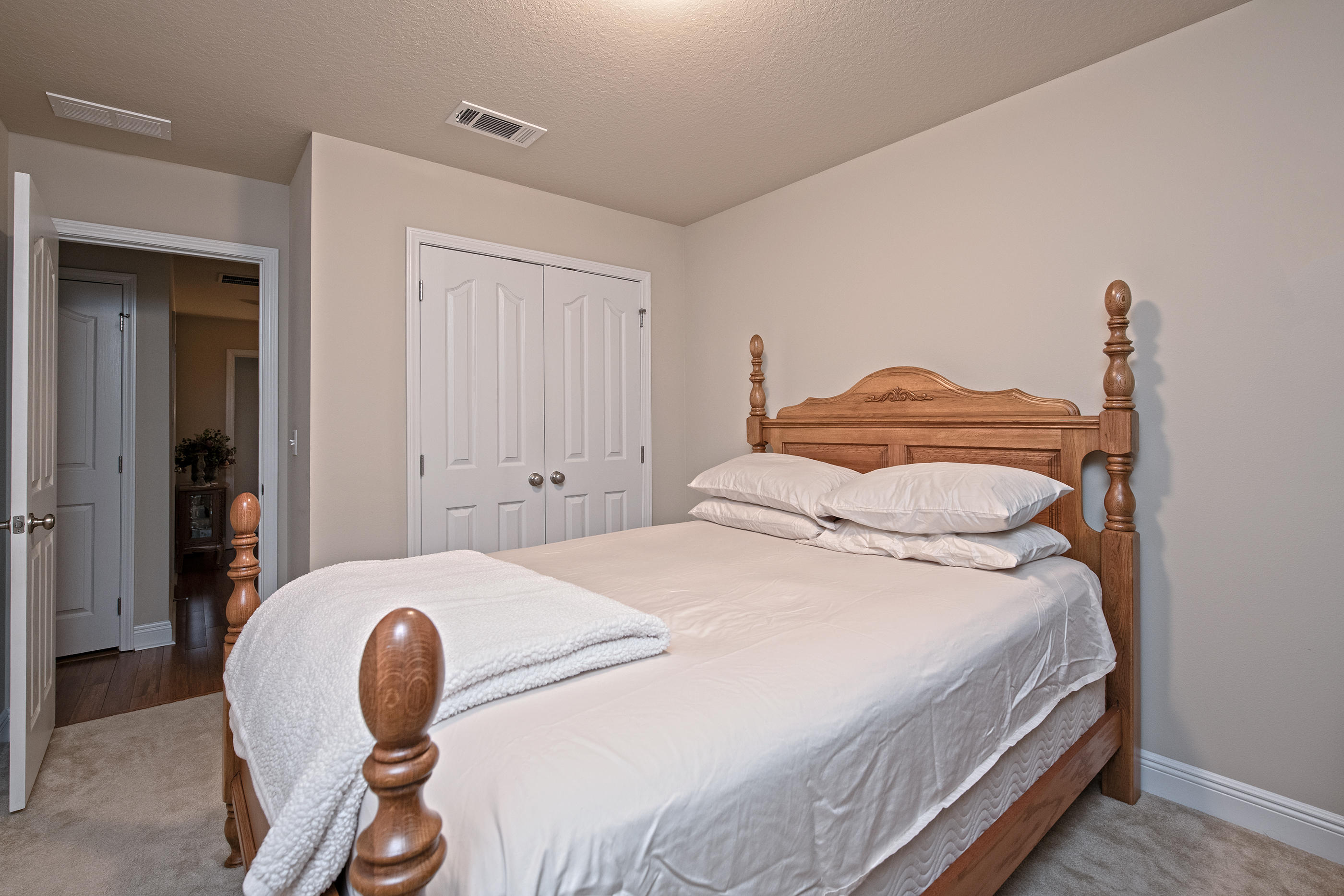 RESERVE POINTE - Residential