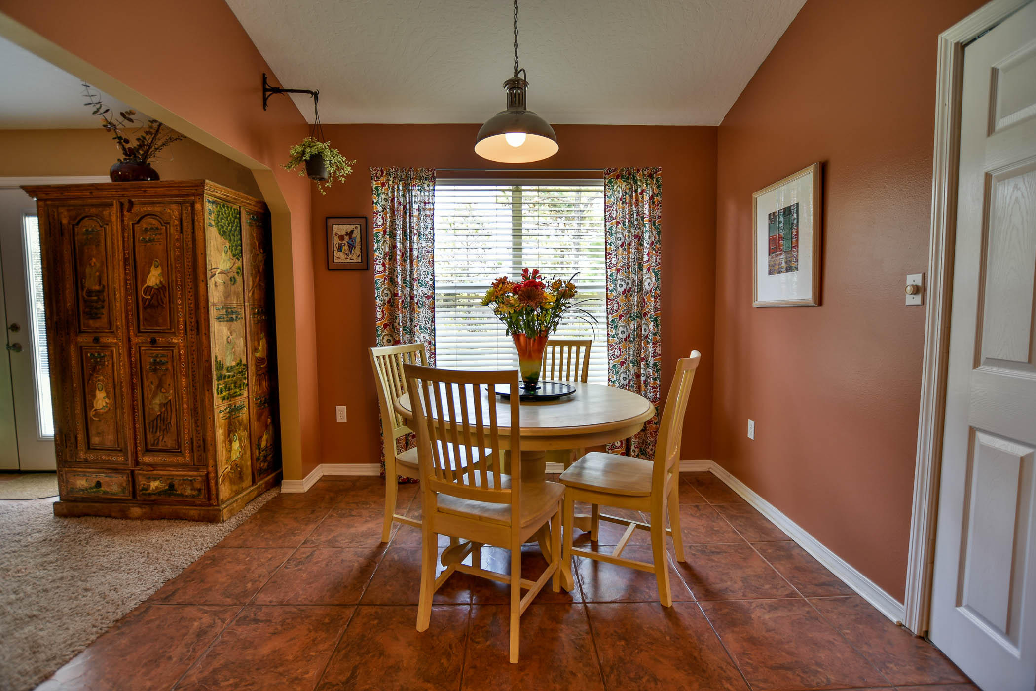 HOLLEY BY THE SEA - Residential