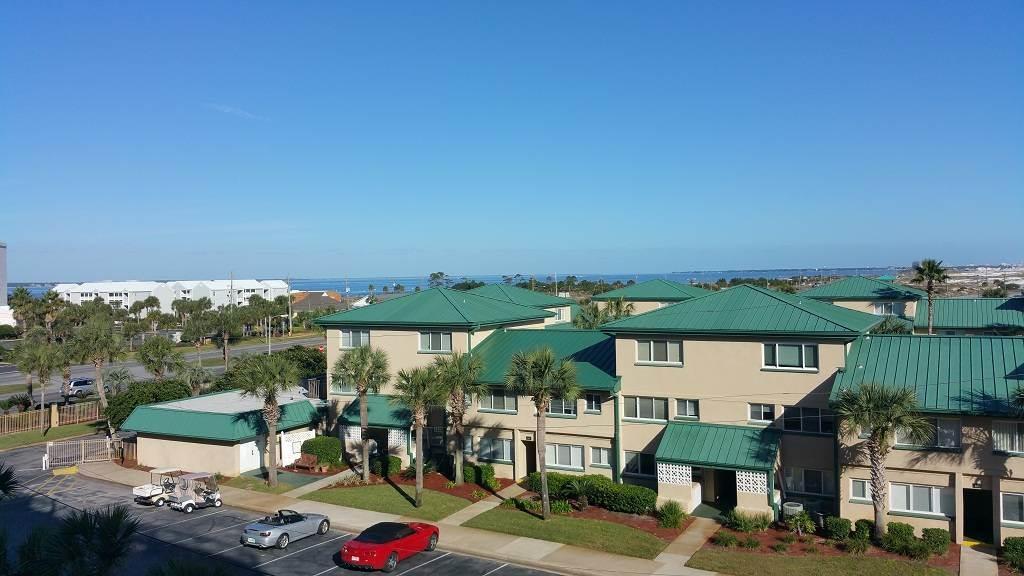 DESTIN WEST GULFSIDE VILLAS - Residential