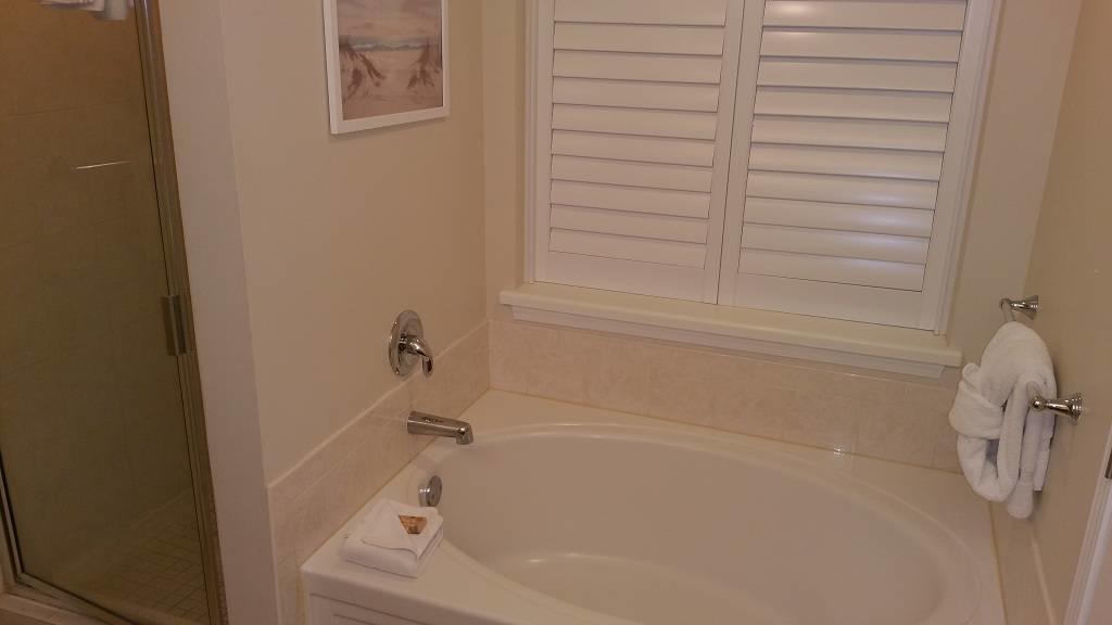 DESTIN WEST GULFSIDE VILLAS - Residential