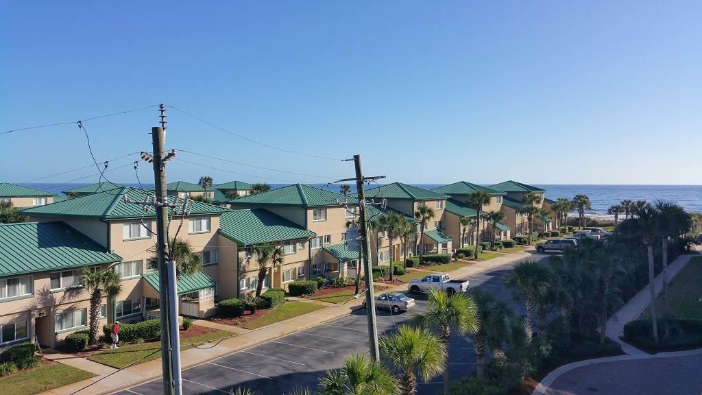 DESTIN WEST GULFSIDE VILLAS - Residential