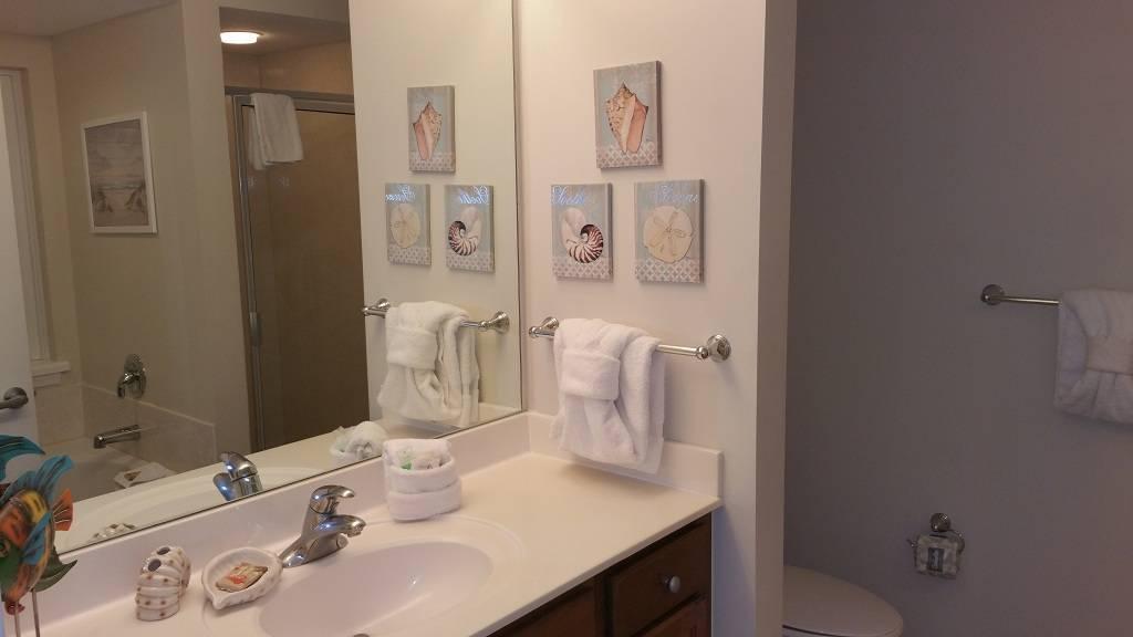 DESTIN WEST GULFSIDE VILLAS - Residential