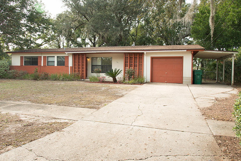 OAK TREE PARK - Residential Lease