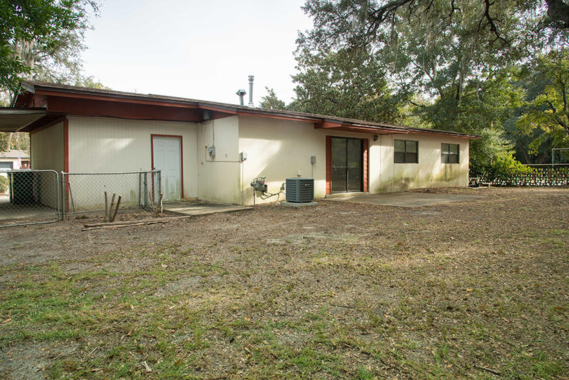 OAK TREE PARK - Residential Lease