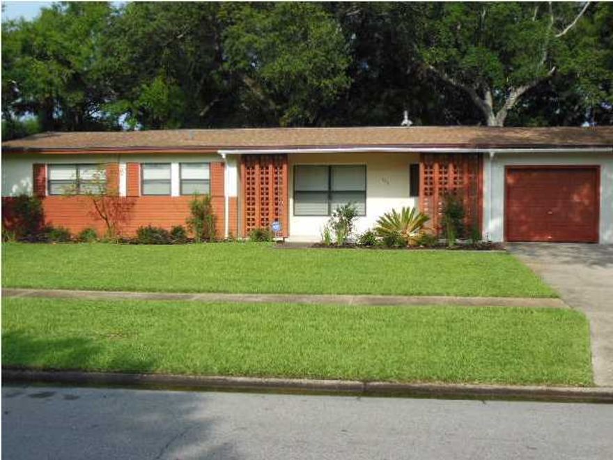 Cute 3 bedroom 2 bathroom home close to both bases. One car garage and a one car covered carport. Travertine tile floors in kitchen, living room and inside laundry room, new carpet in all bedrooms. Granite counter tops in kitchen. Chain link fenced back yard. Lawn pump and sprinkler system. Security system installed and can be activated by tenant at tenants expense. Home is electric with tankless gas water heater and central gas heat. Pet will be considered with restrictions. No cats allowed. No smoking inside home or garage. Appointment ONLY!
