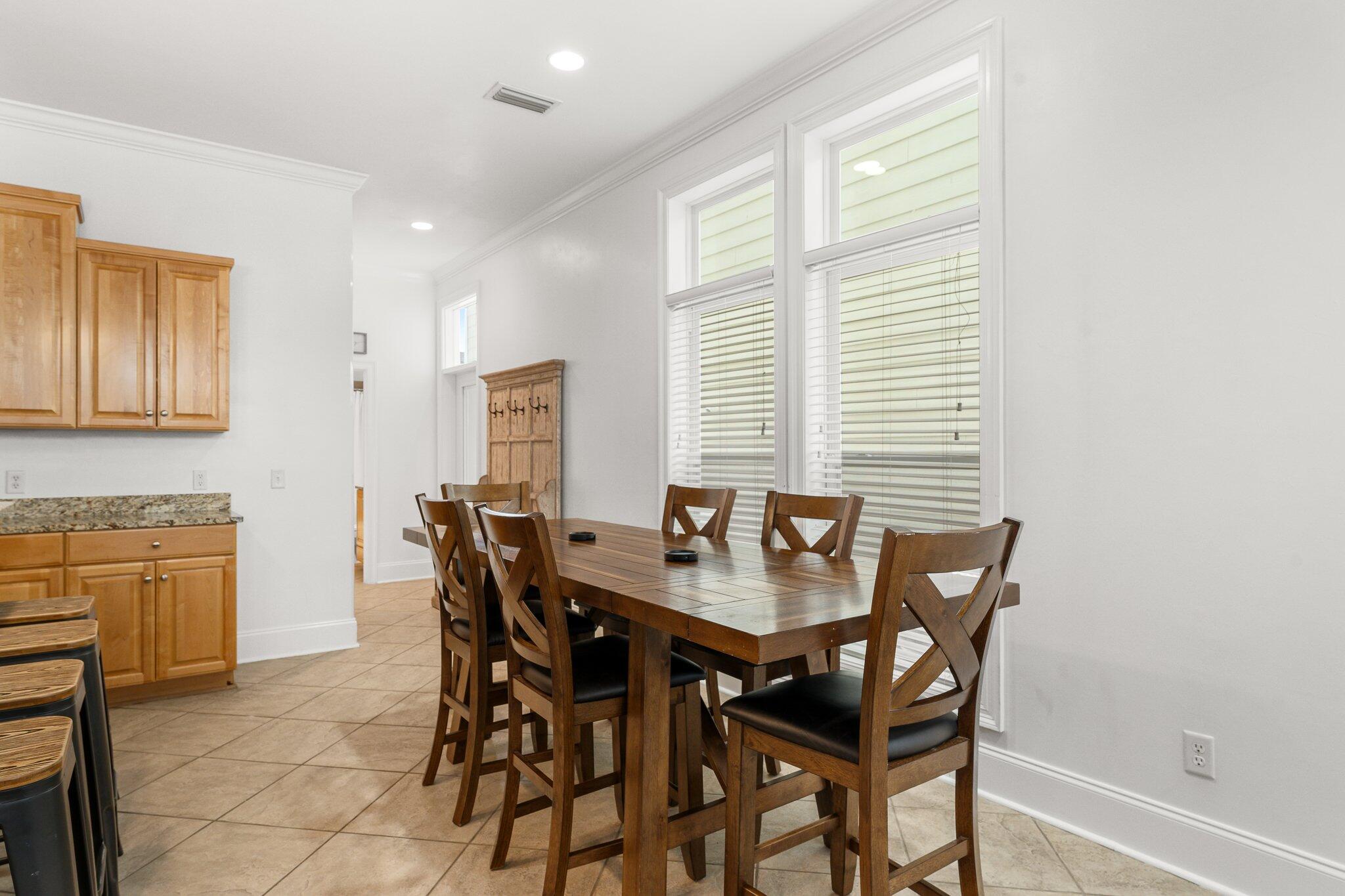 HOLIDAY BEACH UNIT 16 - Residential