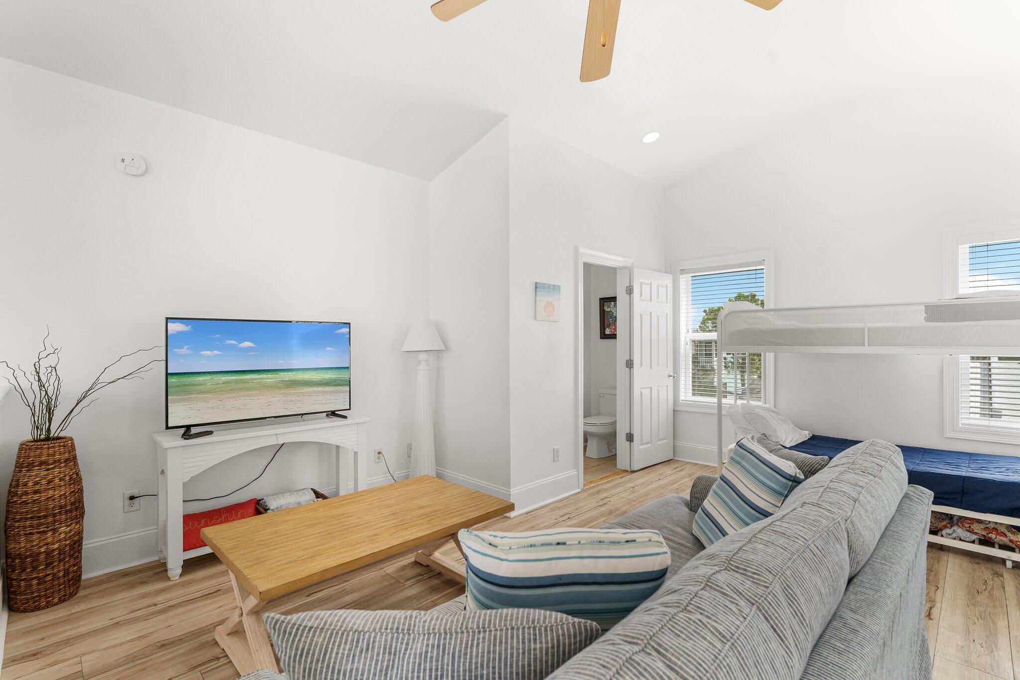 HOLIDAY BEACH UNIT 16 - Residential