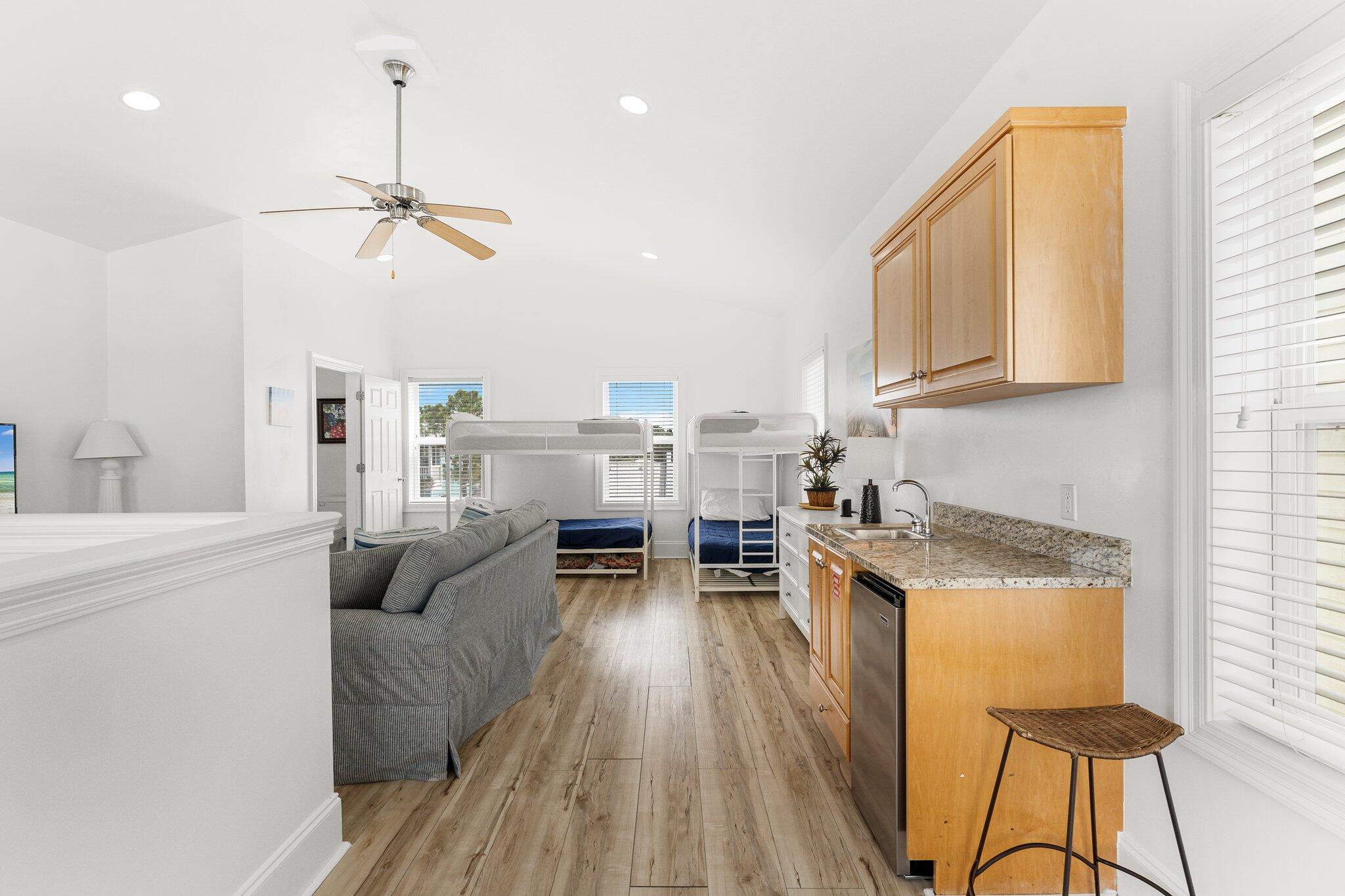 HOLIDAY BEACH UNIT 16 - Residential