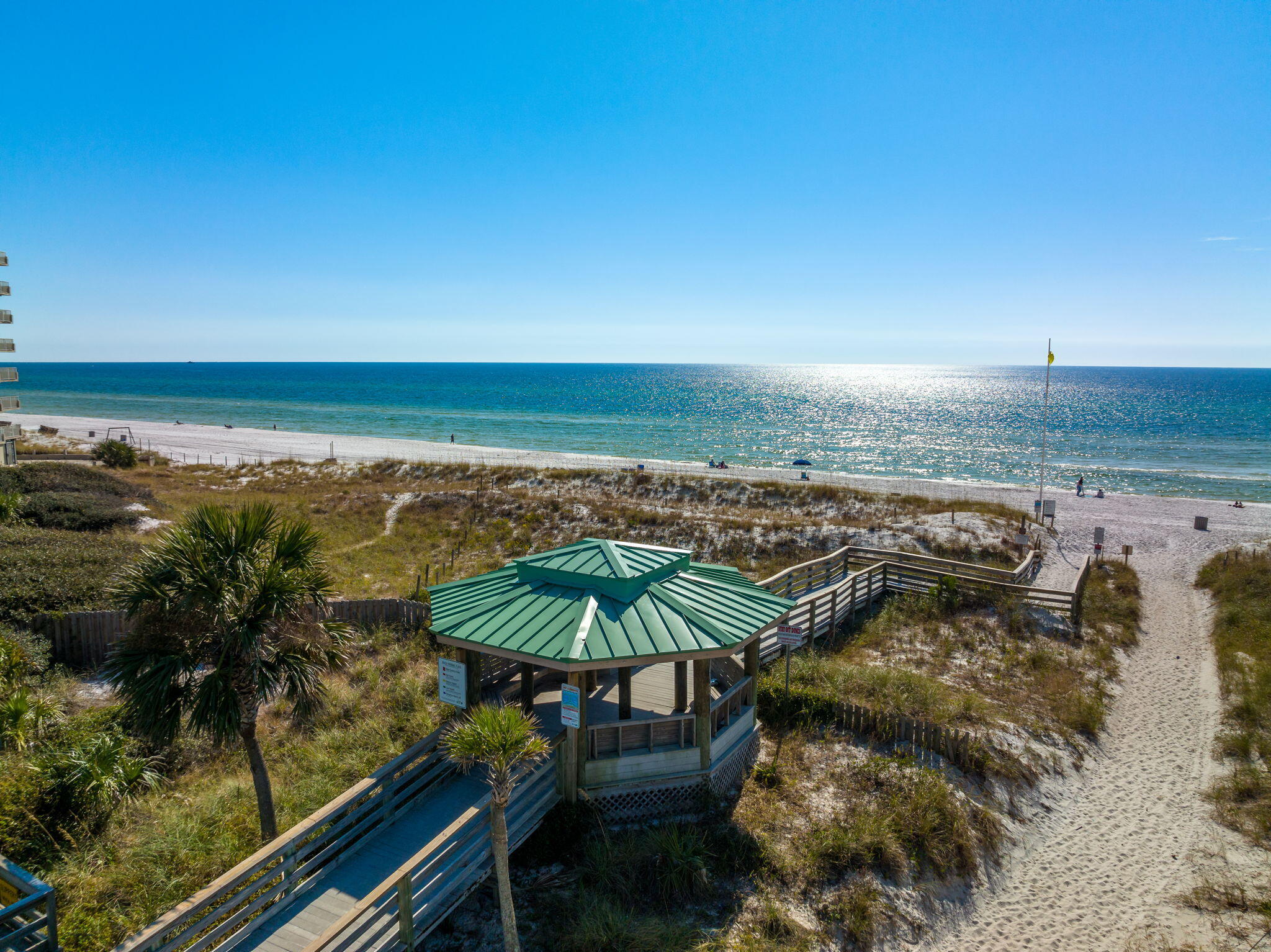 HOLIDAY BEACH UNIT 16 - Residential