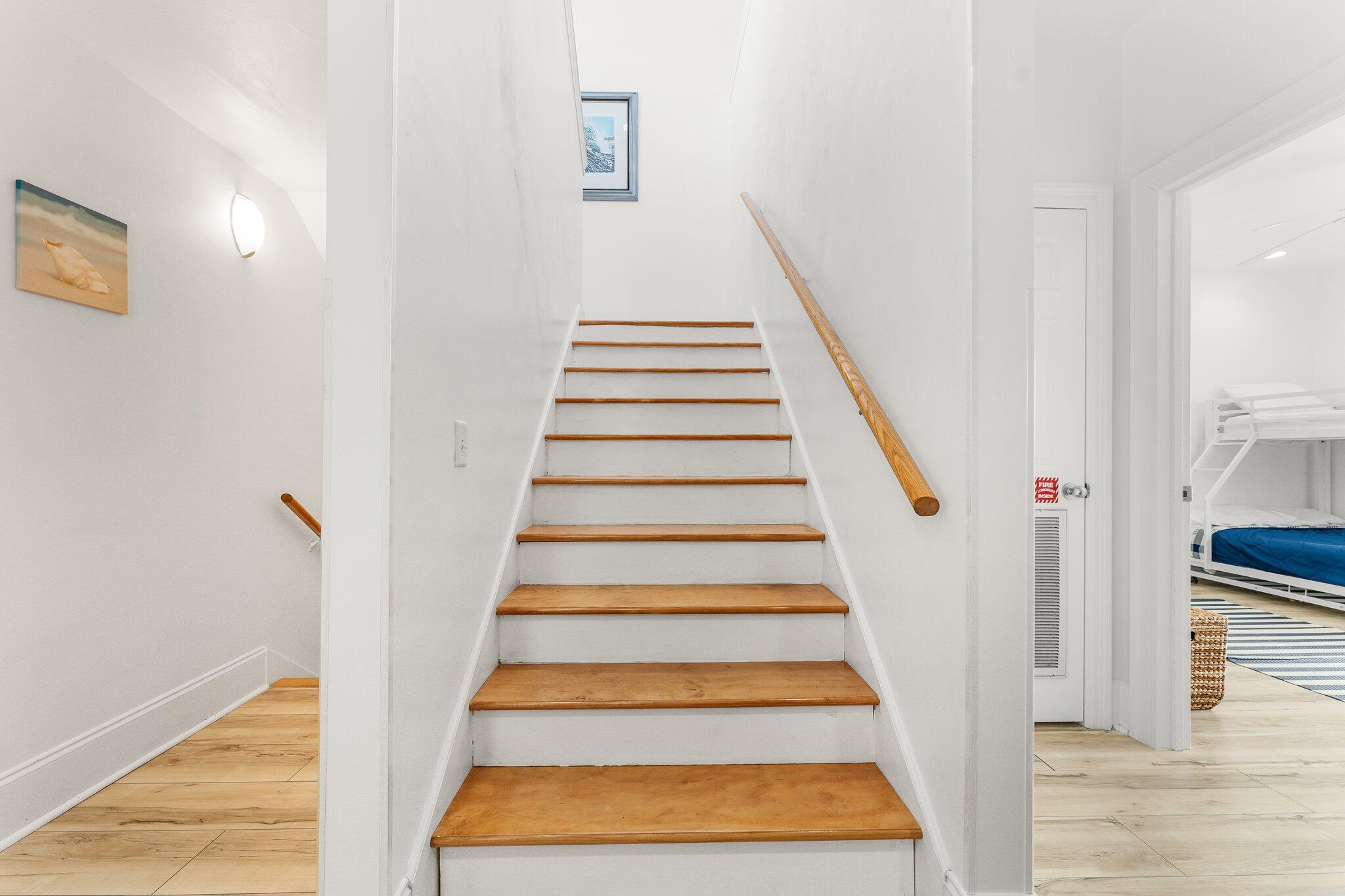 HOLIDAY BEACH UNIT 16 - Residential