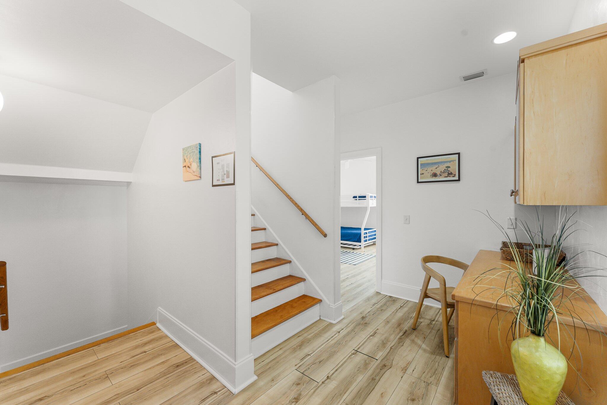 HOLIDAY BEACH UNIT 16 - Residential