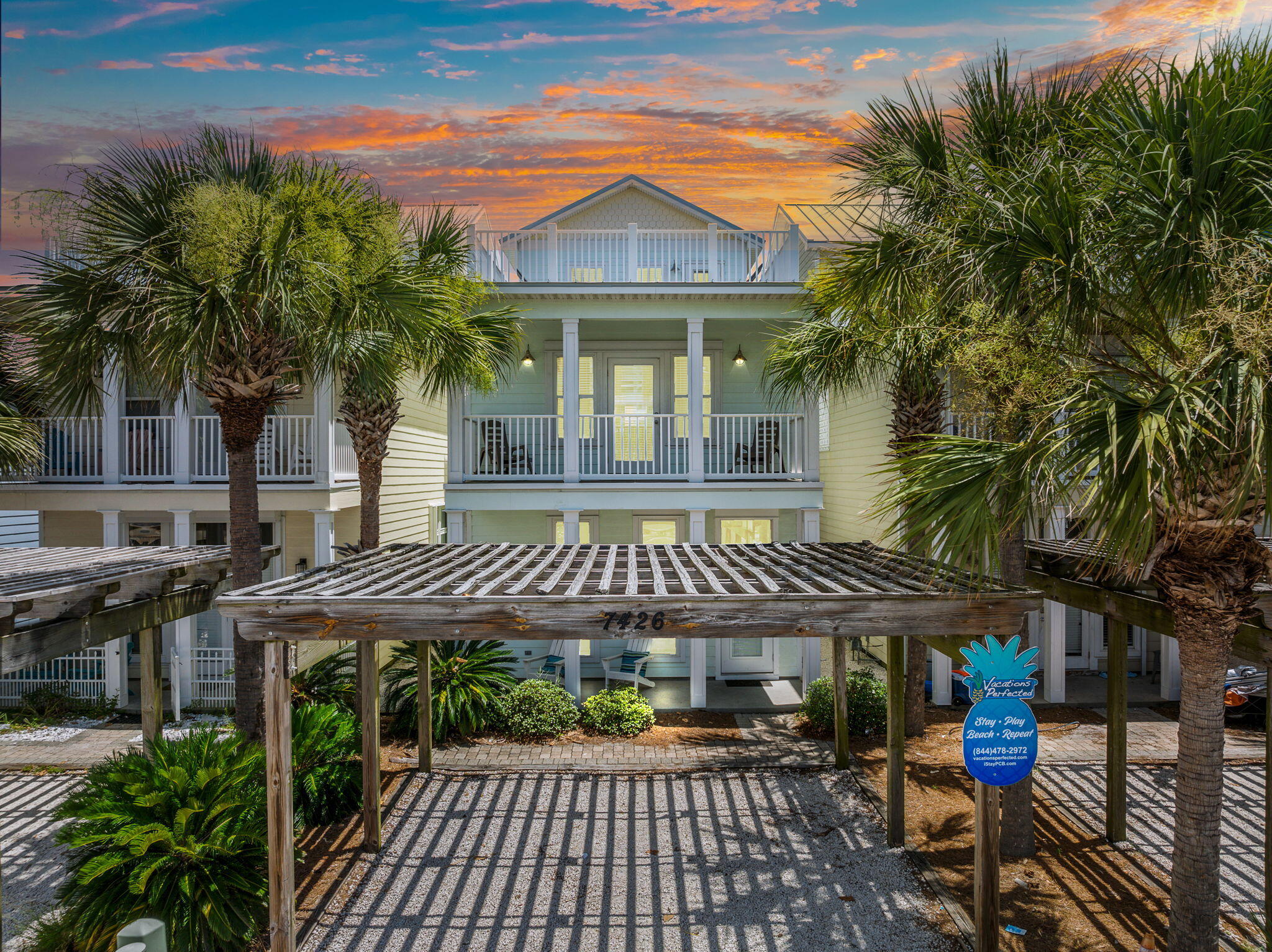 HOLIDAY BEACH UNIT 16 - Residential