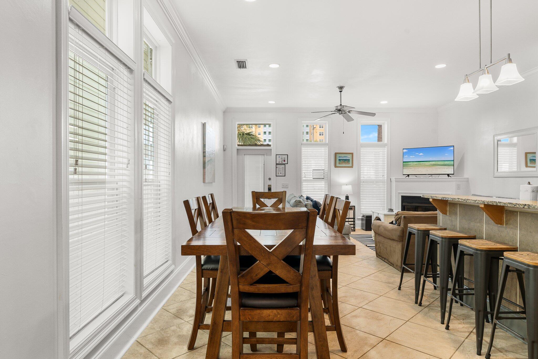 HOLIDAY BEACH UNIT 16 - Residential