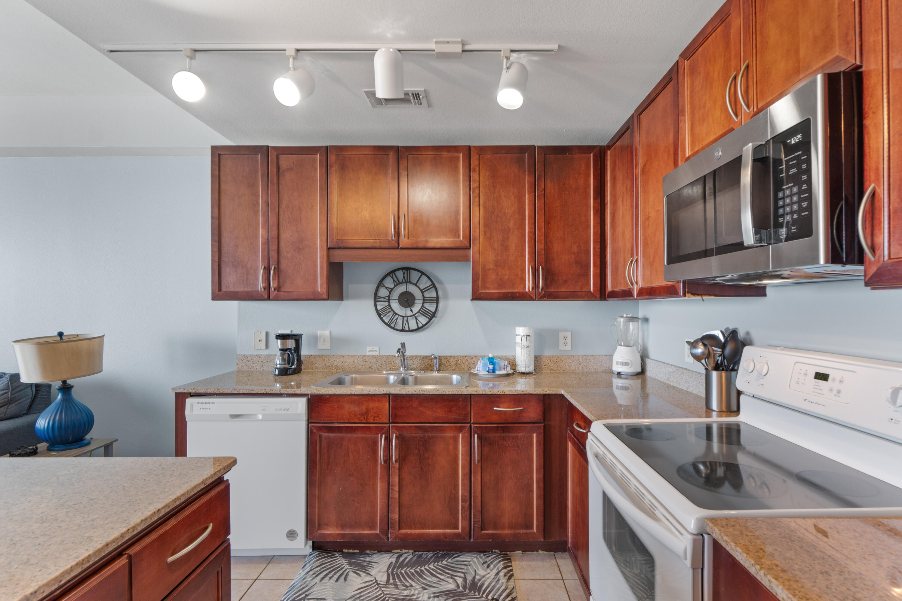 Laketown Wharf - Residential