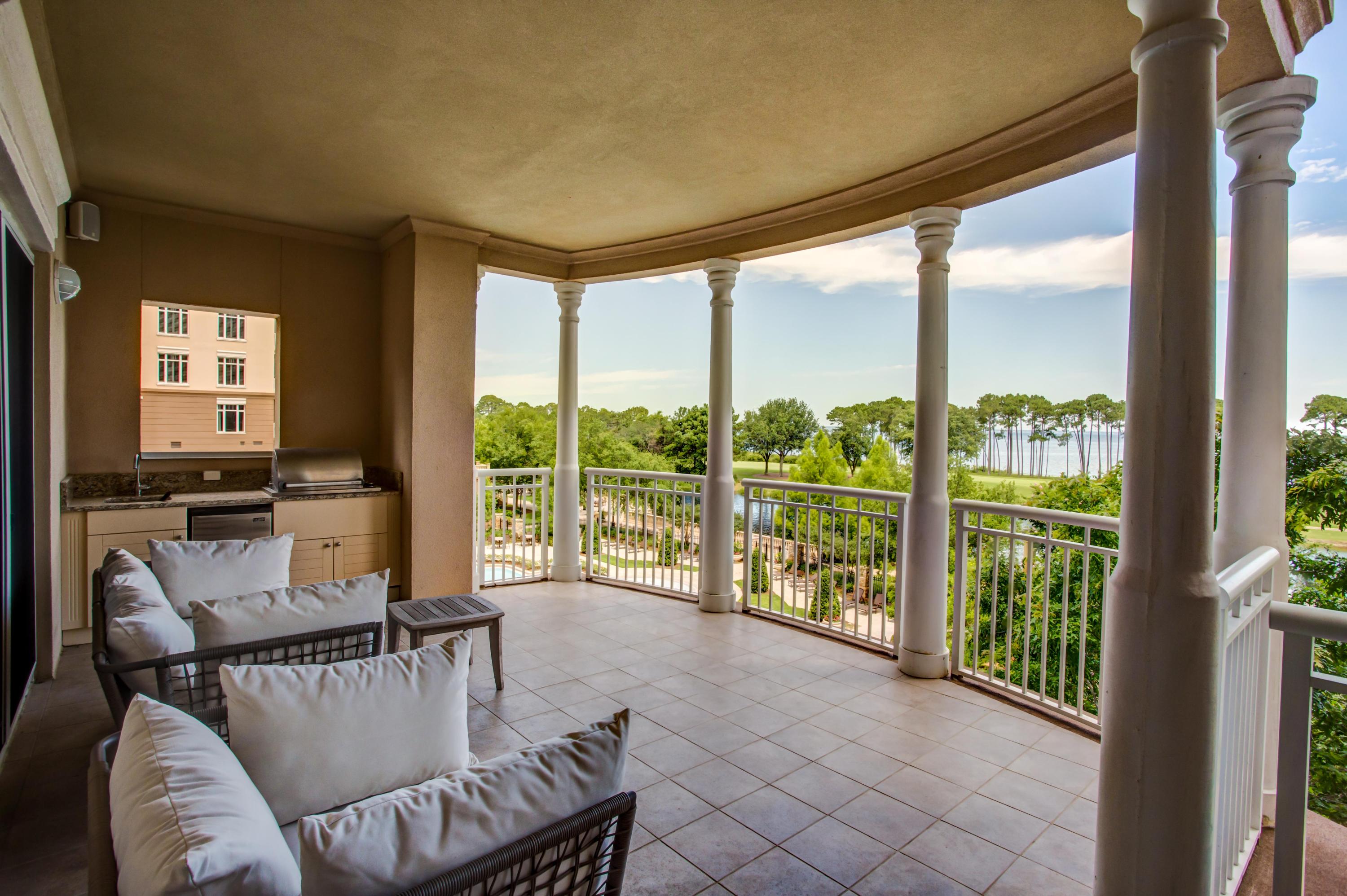 ONE WATER PLACE - Residential