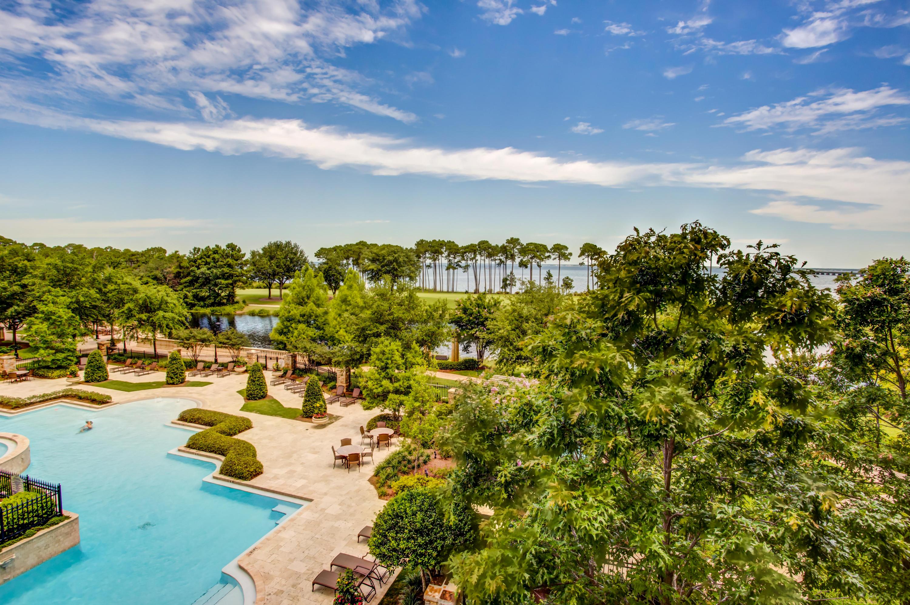 ONE WATER PLACE - Residential