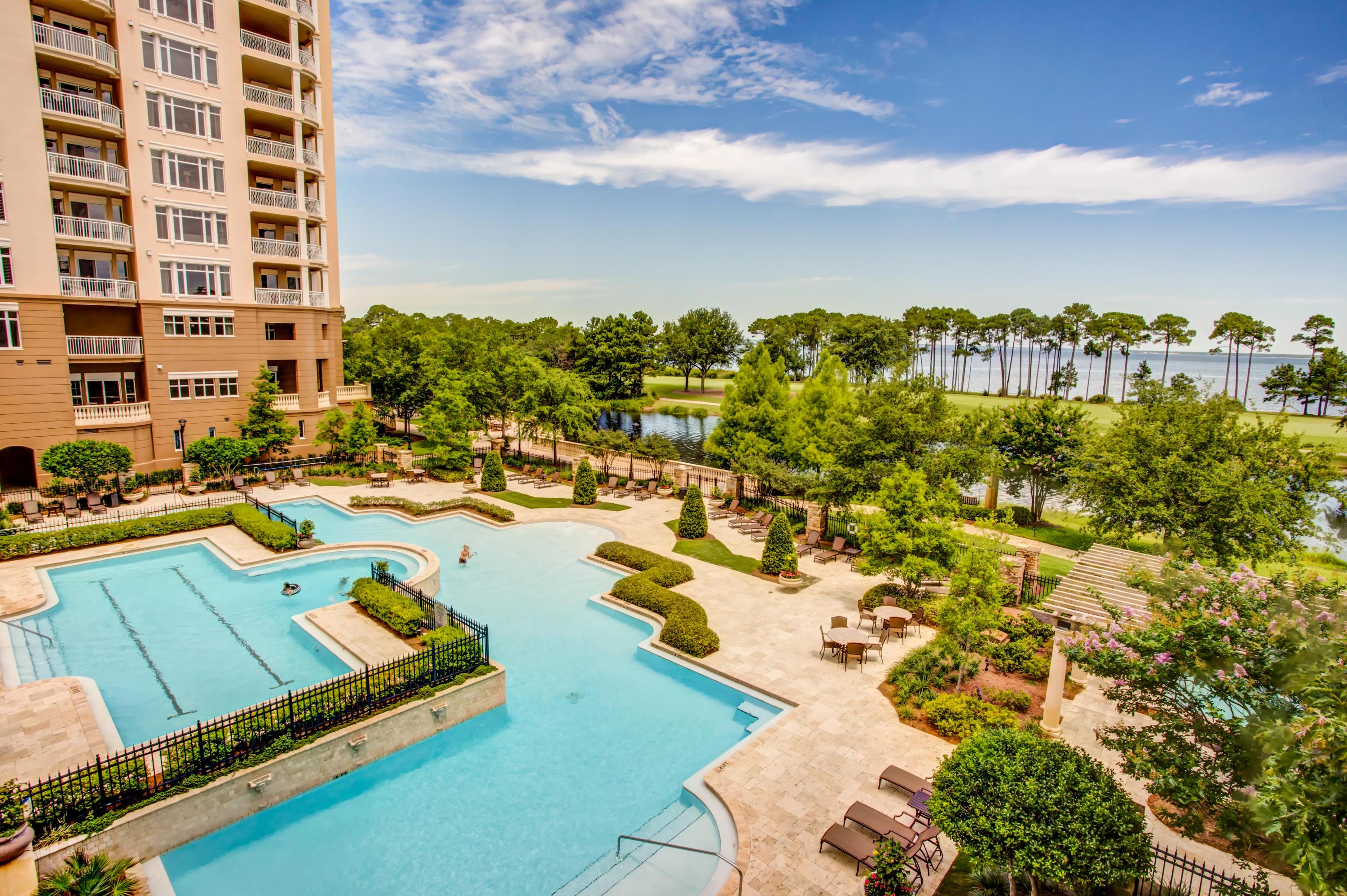 ONE WATER PLACE - Residential