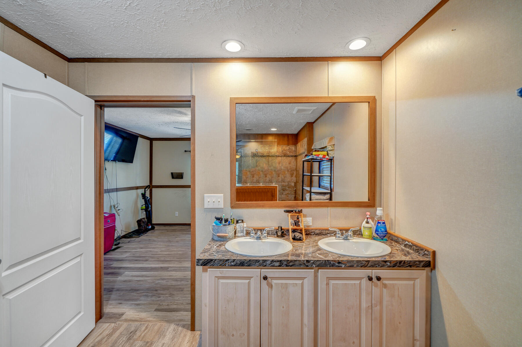 NORTH SUPERGROUP - Residential