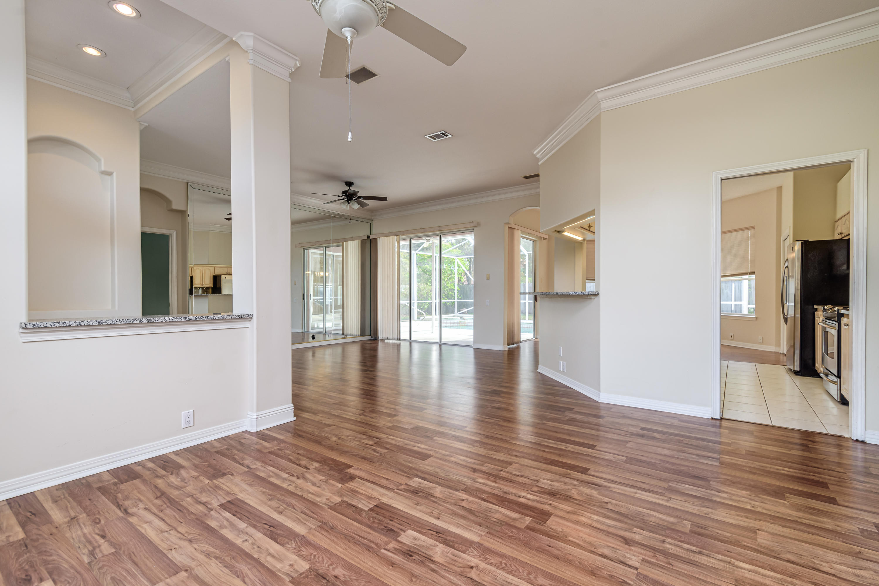 EMERALD BAY WEST - Residential