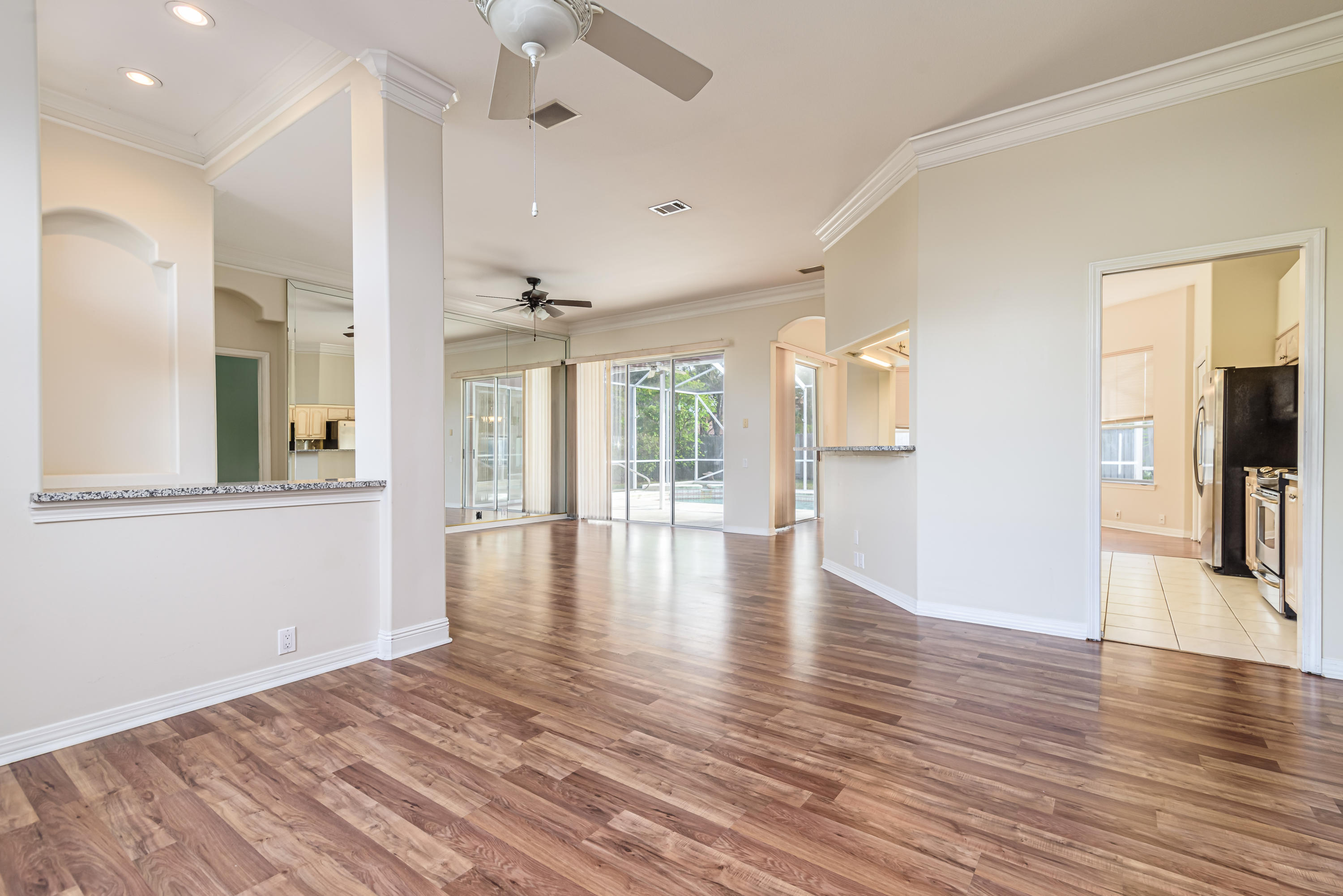 EMERALD BAY WEST - Residential