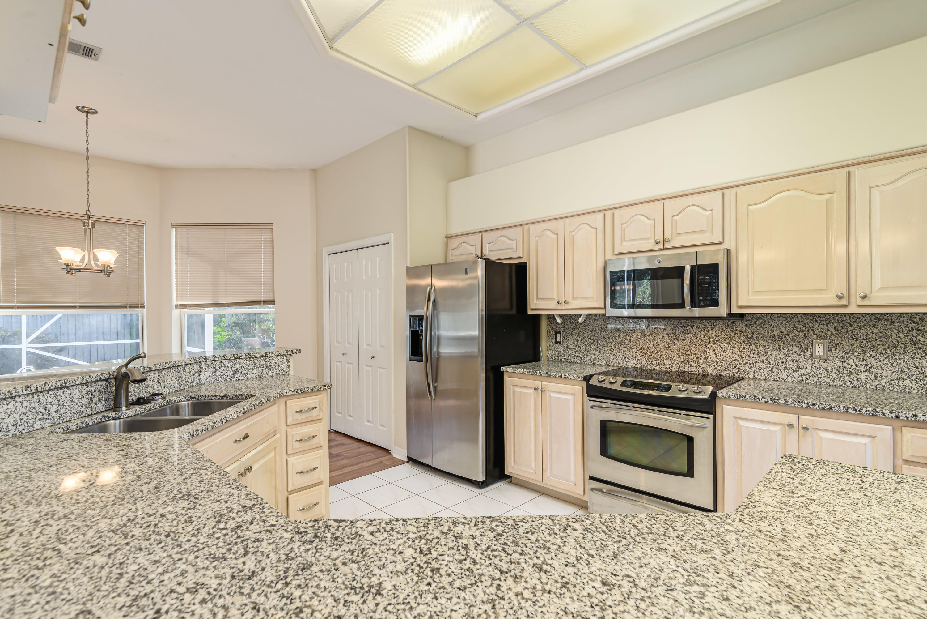 EMERALD BAY WEST - Residential