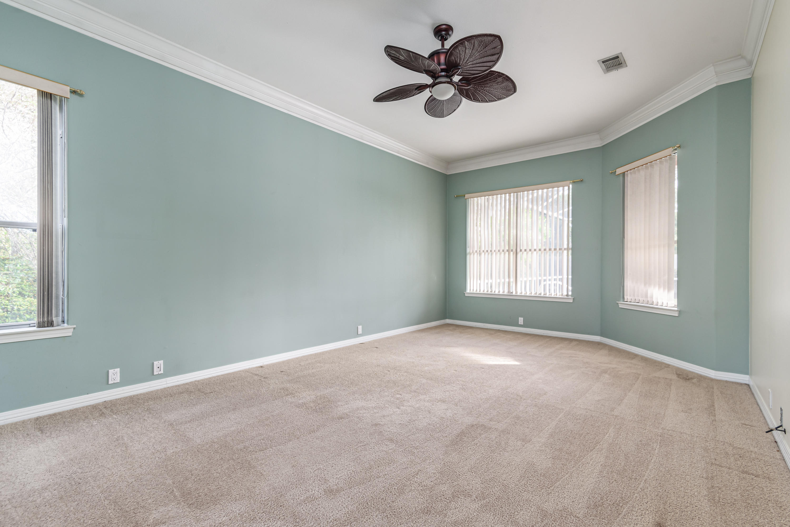 EMERALD BAY WEST - Residential