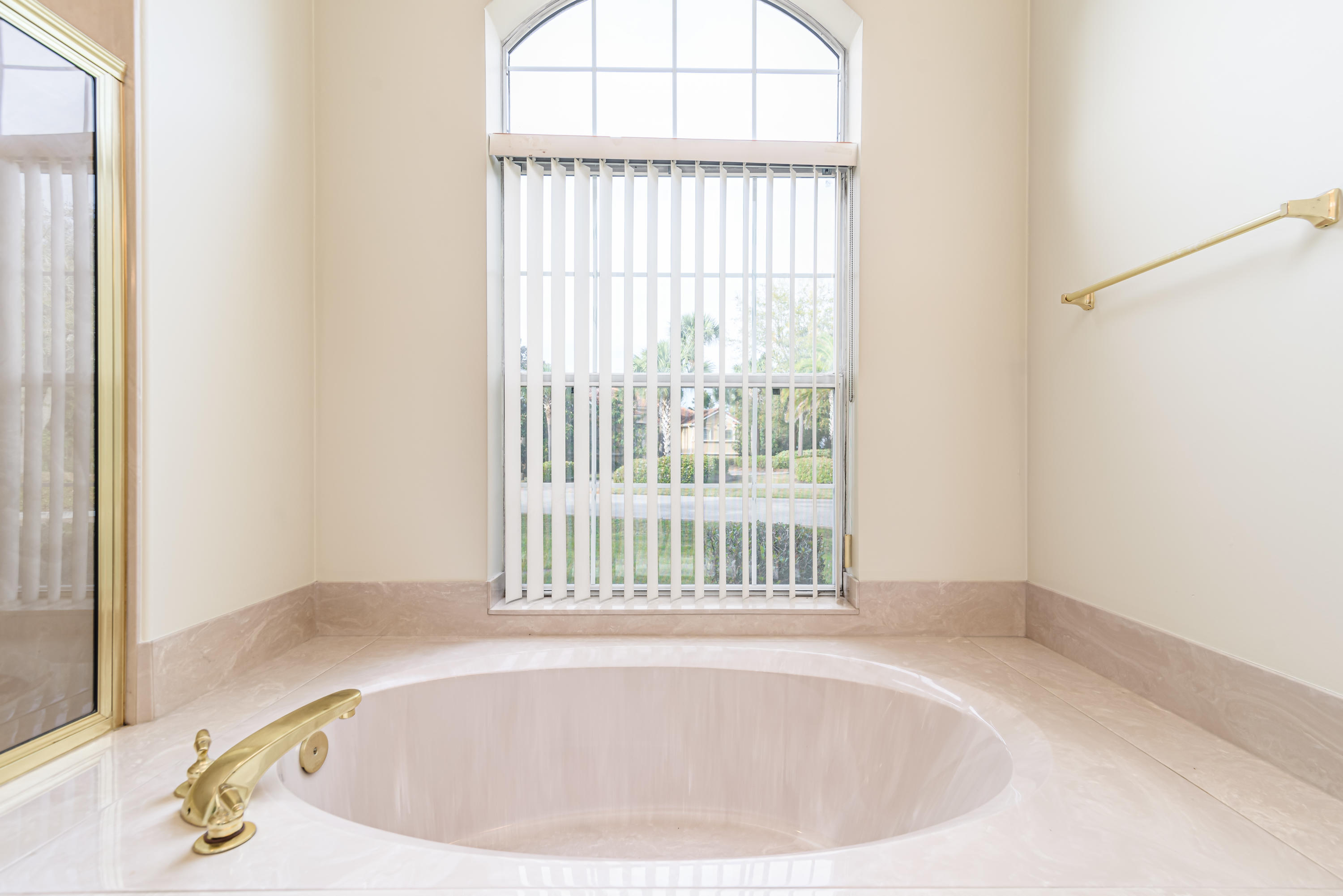 EMERALD BAY WEST - Residential