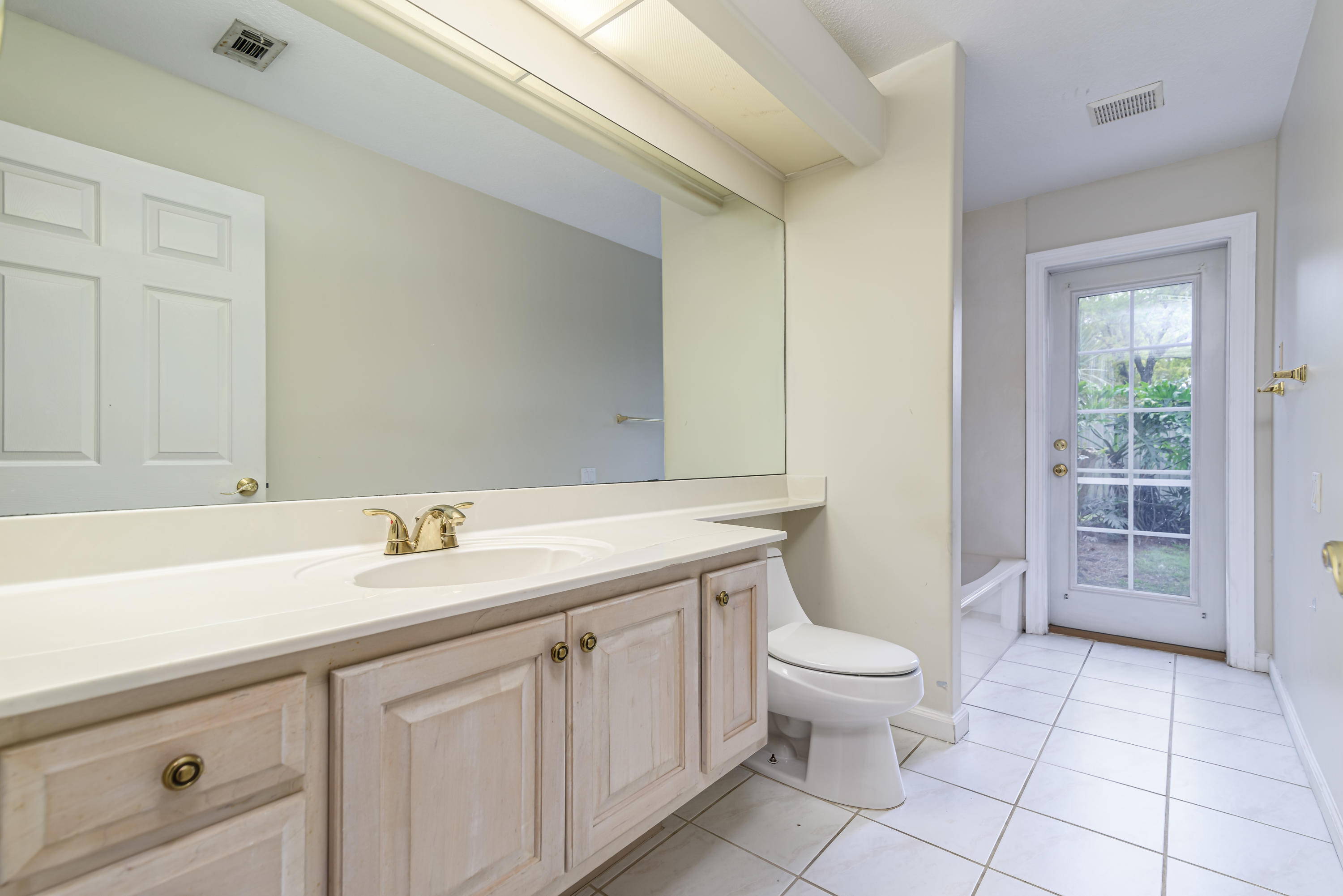 EMERALD BAY WEST - Residential