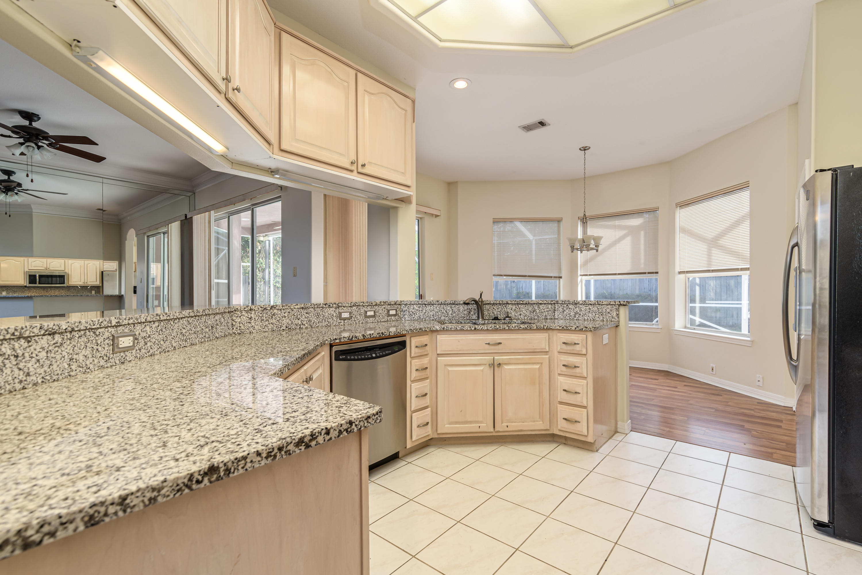 EMERALD BAY WEST - Residential