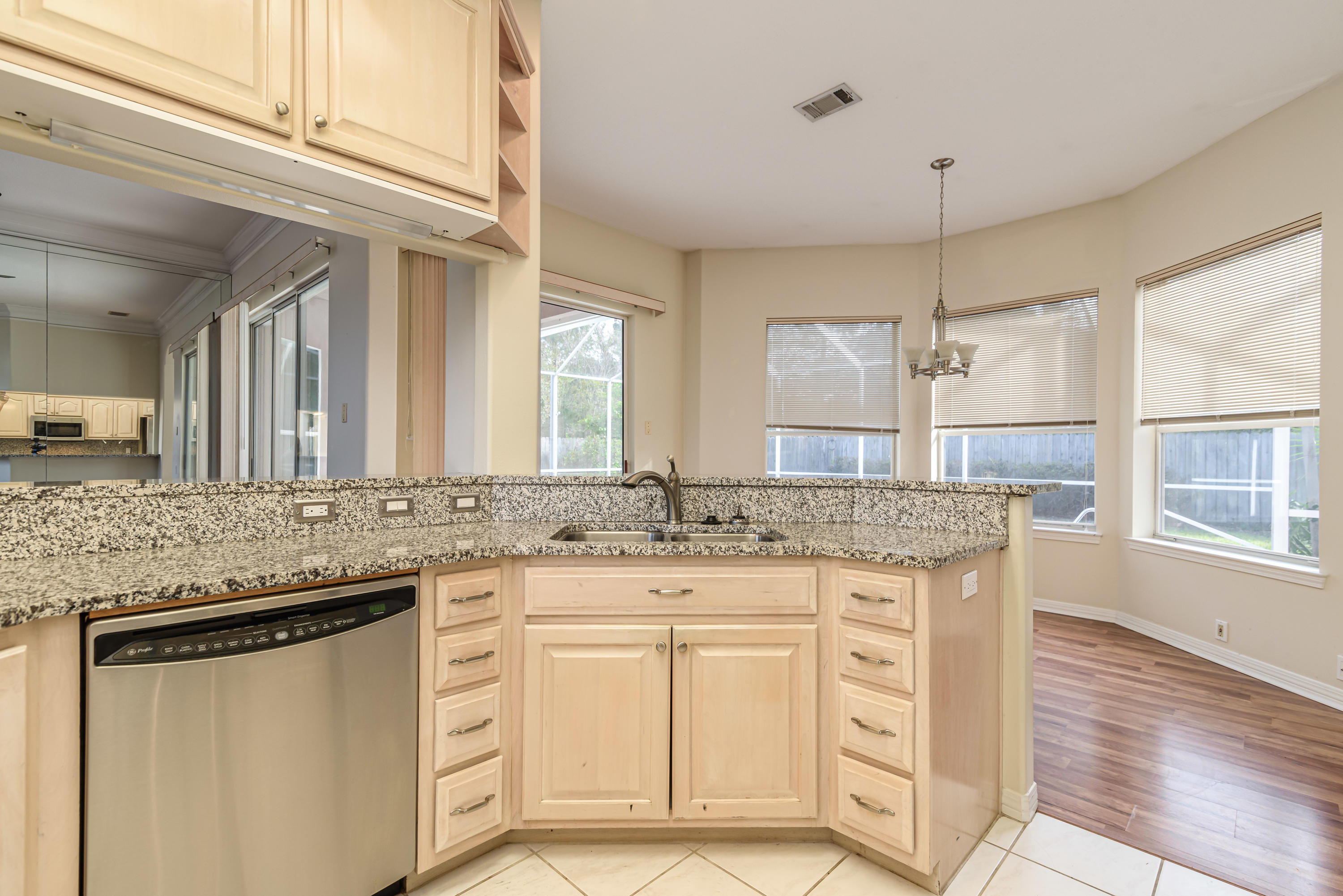 EMERALD BAY WEST - Residential