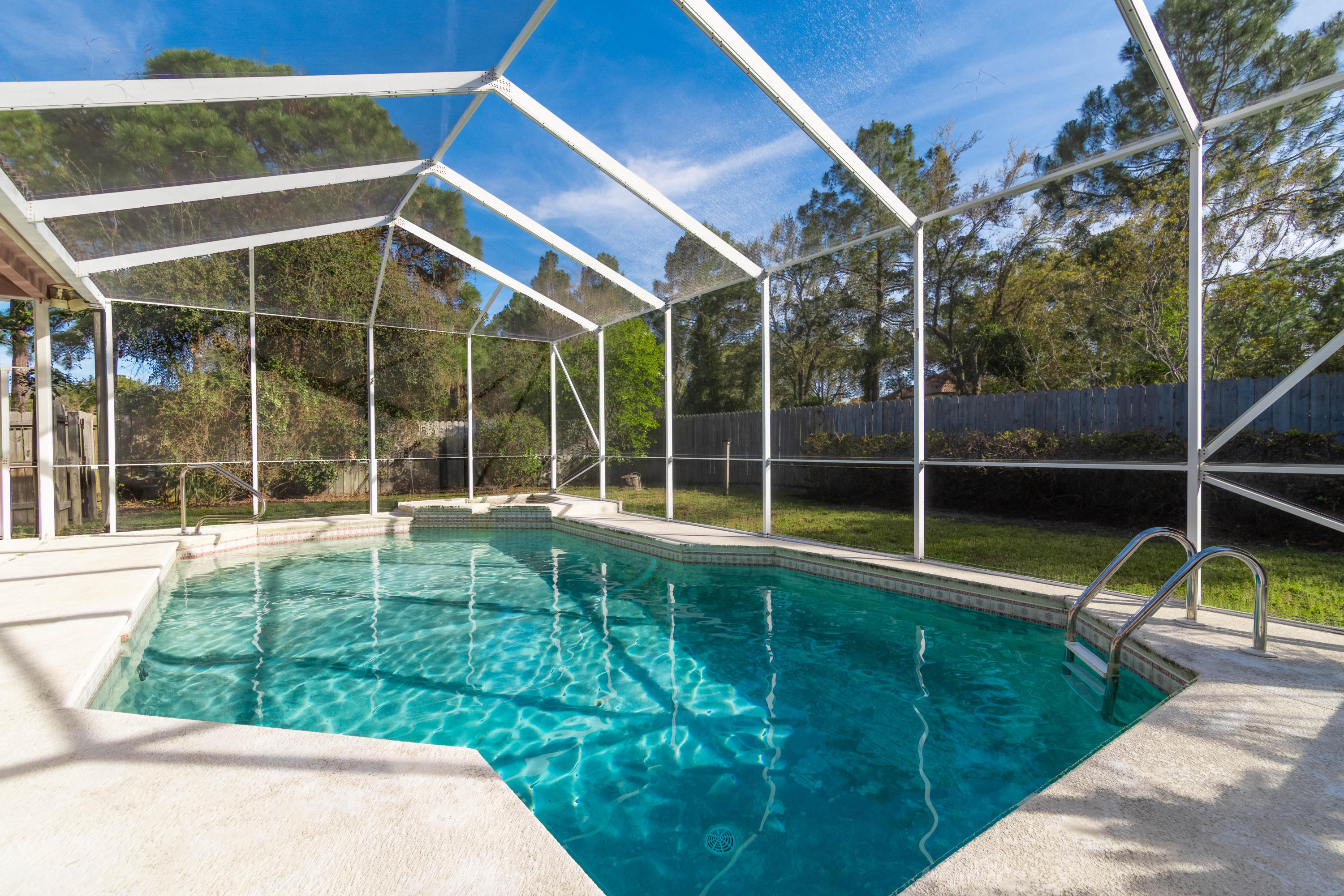 EMERALD BAY WEST - Residential