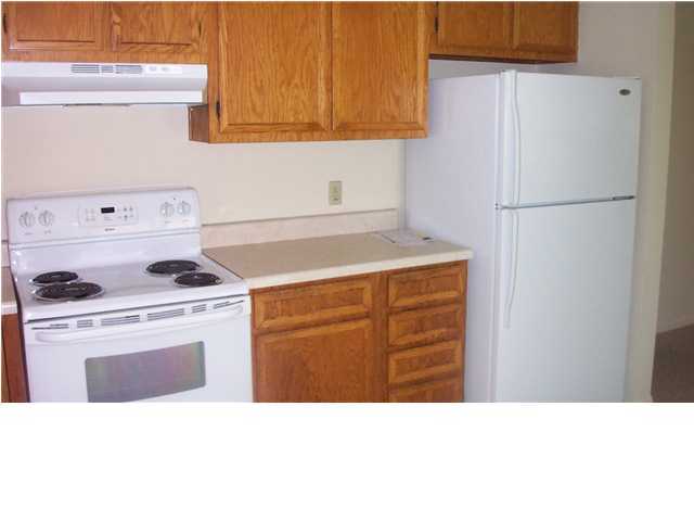 CHATEAU PRES DE LA MER - Residential Lease