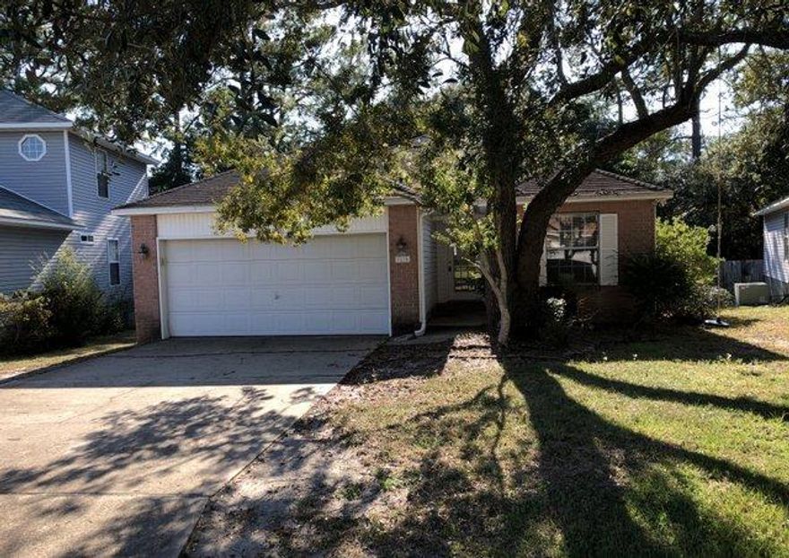 REO - Great 3 Bd / 2 Ba in Bluewater Bay.Features include wood burning fireplace in living room & the property backs up to a protected woodlands area. Situated at the end of cul-de-sac. This would make great starter home or rental investment opportunity! This property is now under auction terms. All offers should be submitted through www.Auction.com. This property is subject to a 5% buyer's premium pursuant to the Auction Terms & Conditions (minimums may apply). All auction assets will be sold subject to seller approval.