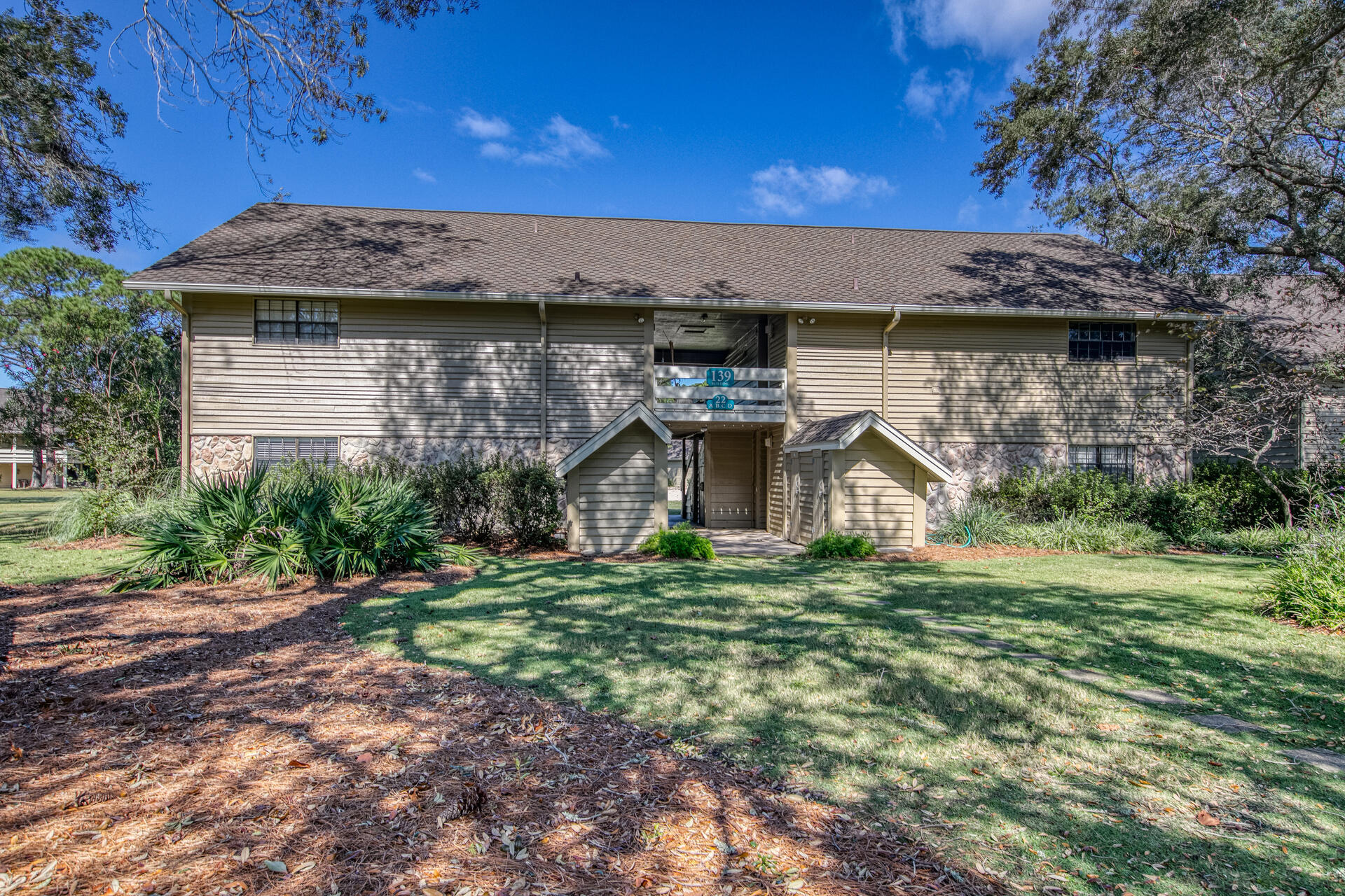 SEASCAPE CONDO GARDEN VILLA - Residential