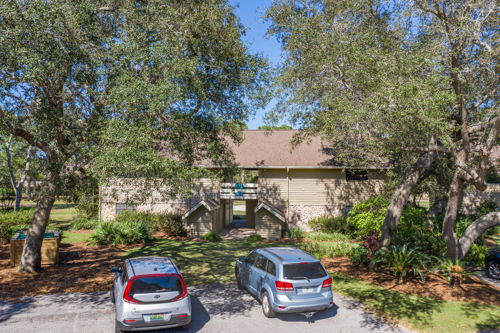 SEASCAPE CONDO GARDEN VILLA - Residential