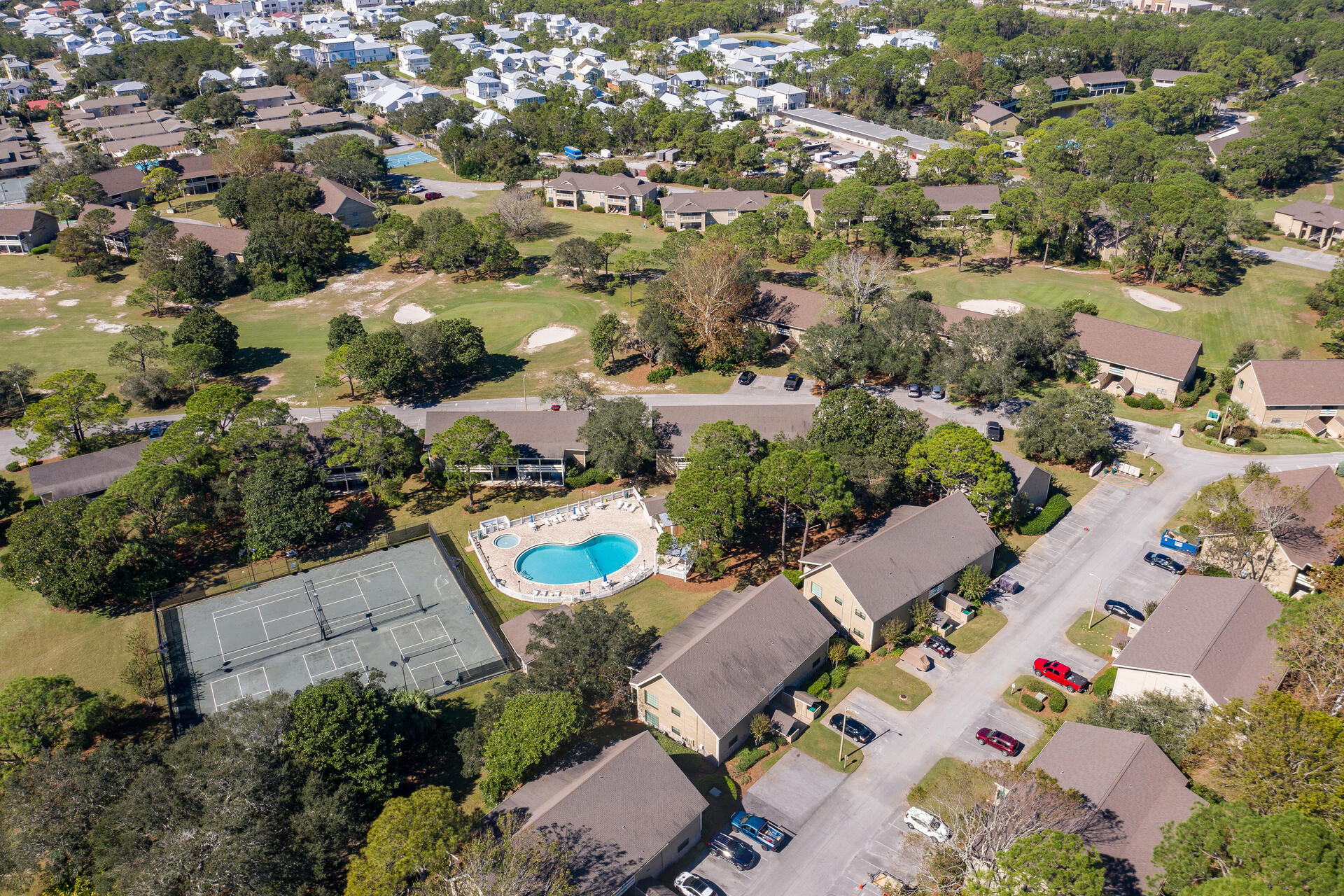 SEASCAPE CONDO GARDEN VILLA - Residential