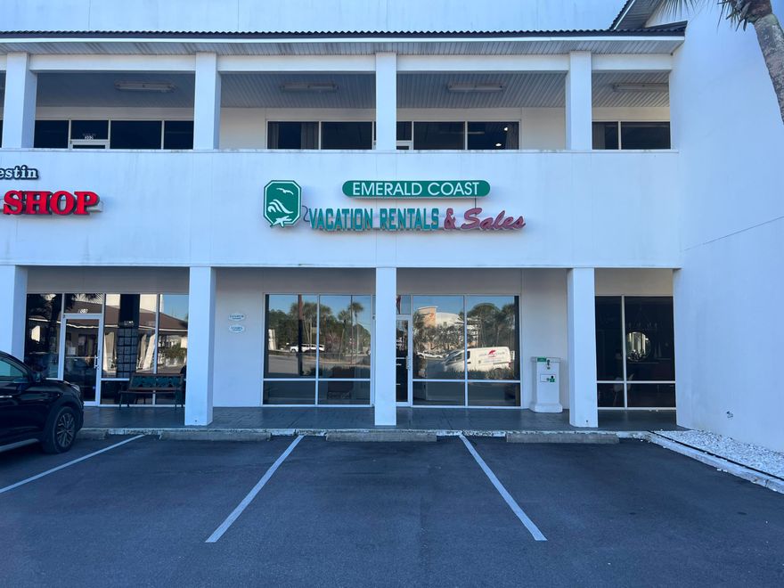 Prime Retail or Office Space in the highly visible Holiday Plaza in Miramar Beach. The Ground Floor space offers an abundance of parking for customers and employees, located equidistantly between Destin Commons at the Mid-Bay Bridge Road and Sandestin Golf & Beach Resort at Grand Boulevard in Destin (Miramar Beach) of South Walton County, Florida. The subject space's storefront and its related plaza are highly visible from the approximate 40,000+ vehicles traveling East and West along Highway 98 on a daily basis.