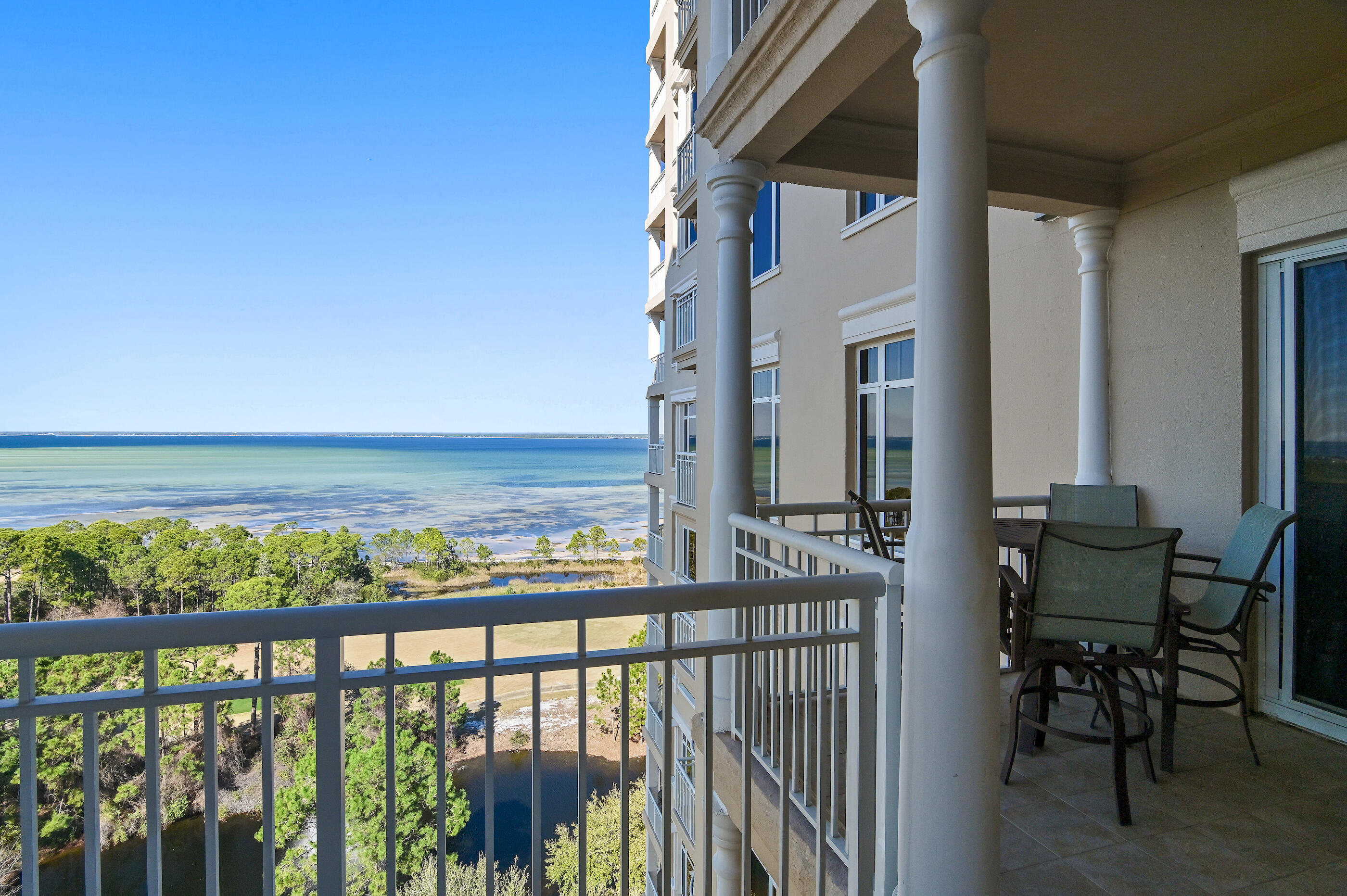 ONE WATER PLACE - Residential