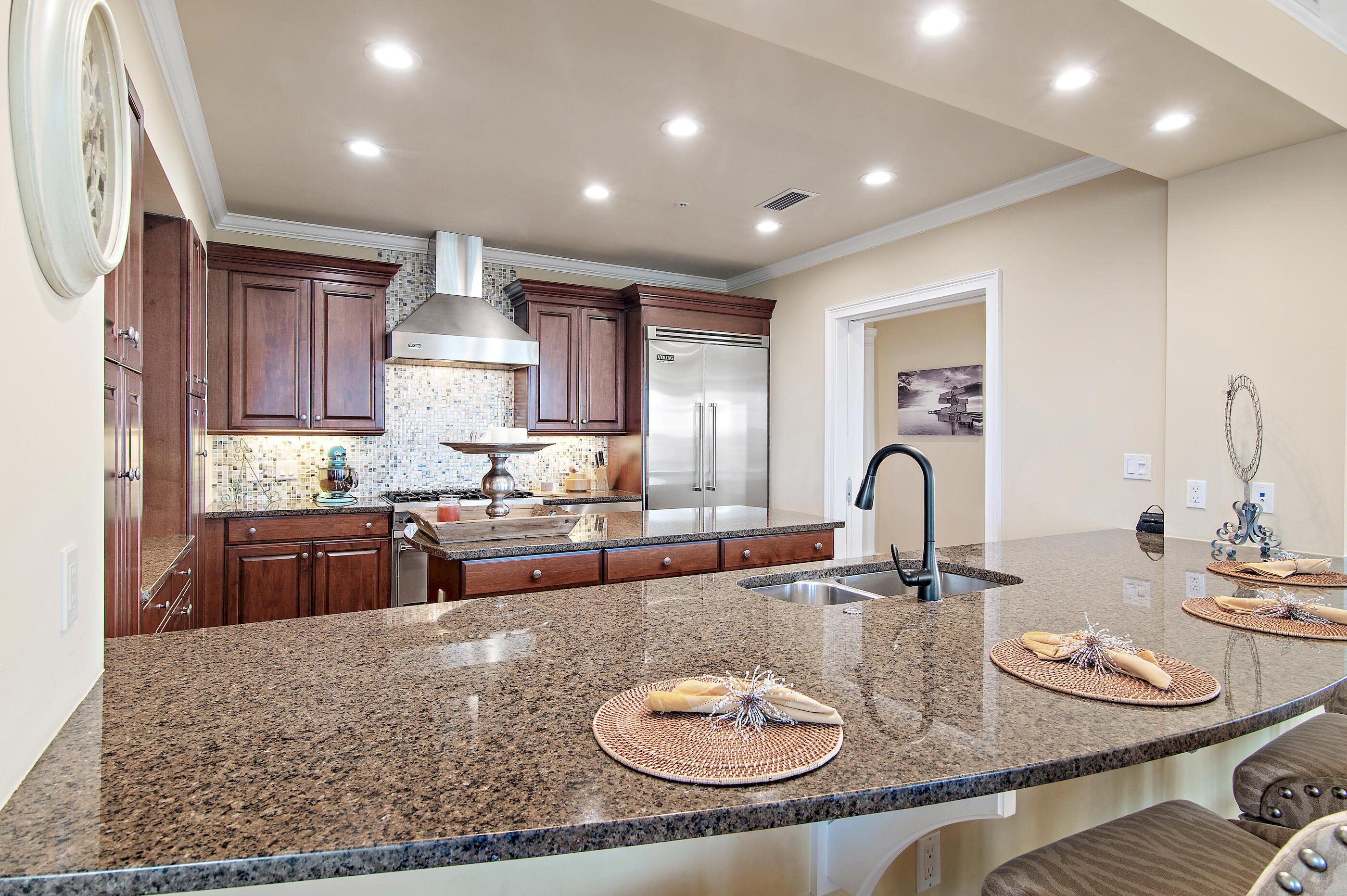 ONE WATER PLACE - Residential