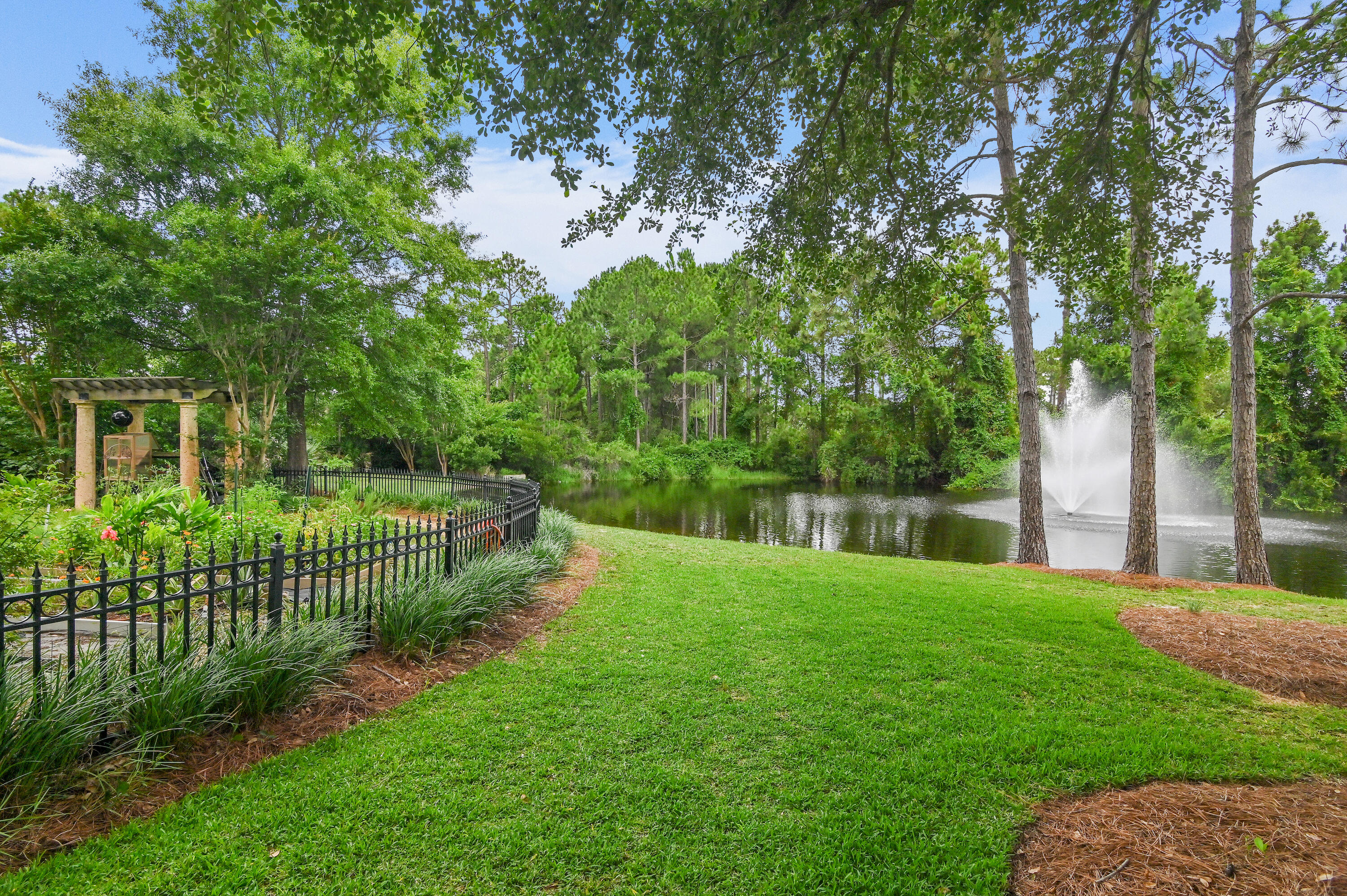 ONE WATER PLACE - Residential