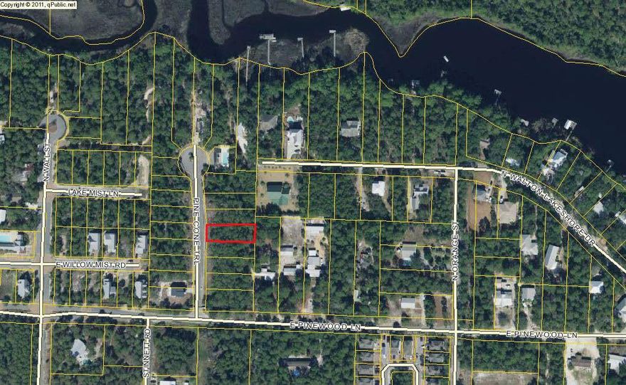 Lakeside at Inlet Beach is a gated community located on Lake Powell. Amenities include pool and dock. Quick and easy access to shops, restaurants, and public beach. Great community for permanent residence or a second home.