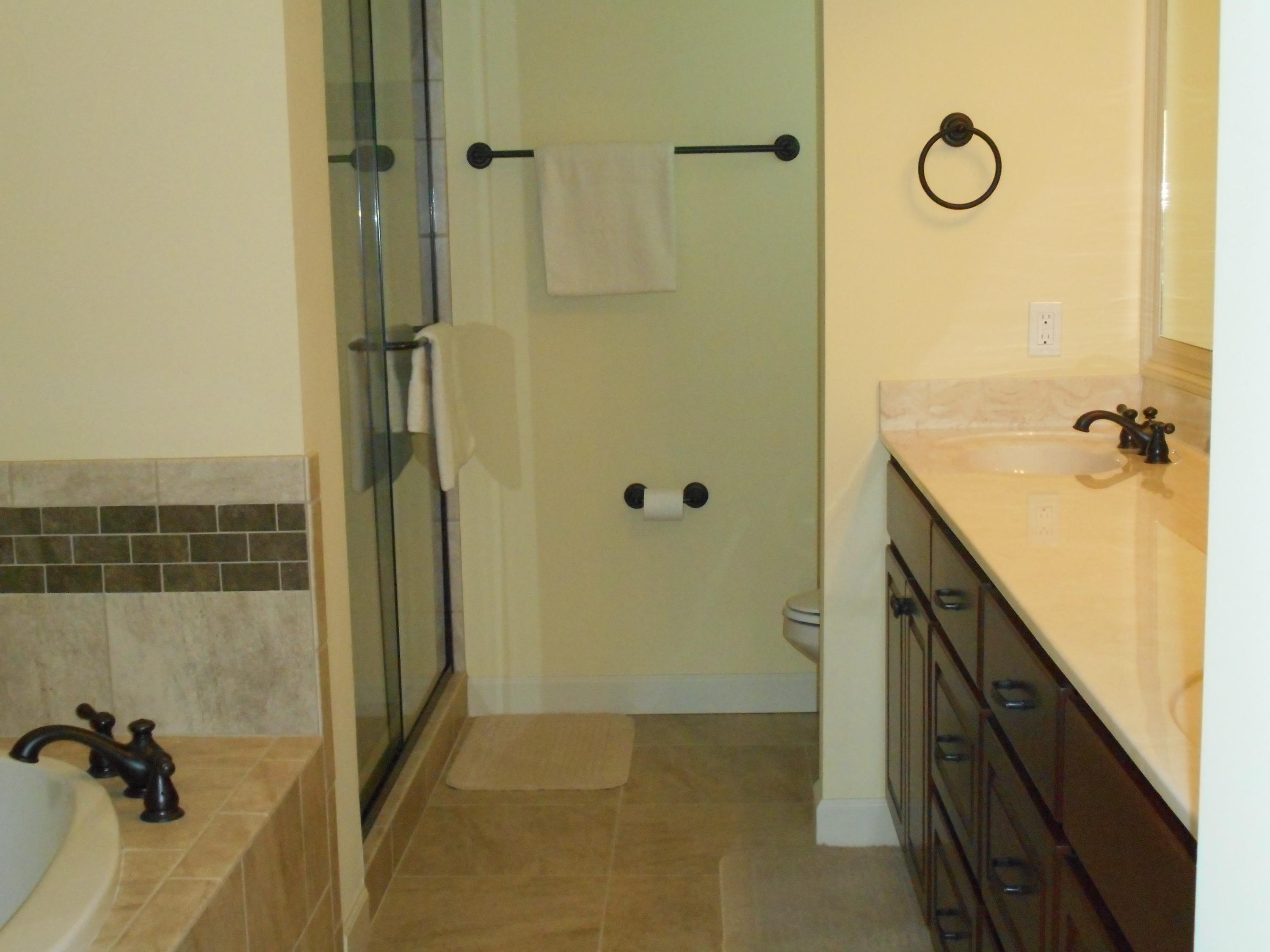 JAMAICAN LAKE CONDO PH 2 - Residential