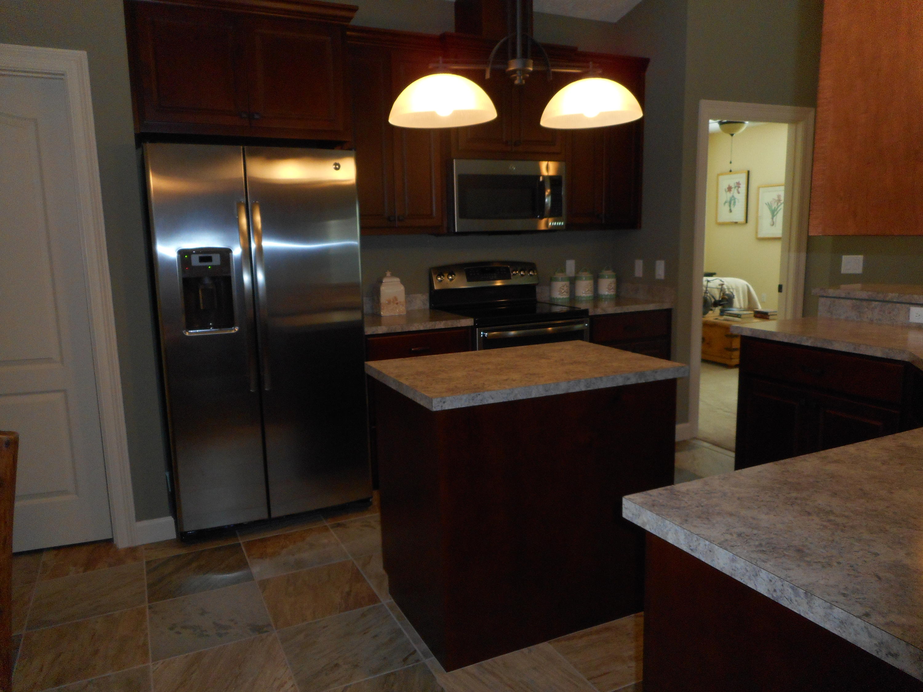 JAMAICAN LAKE CONDO PH 2 - Residential