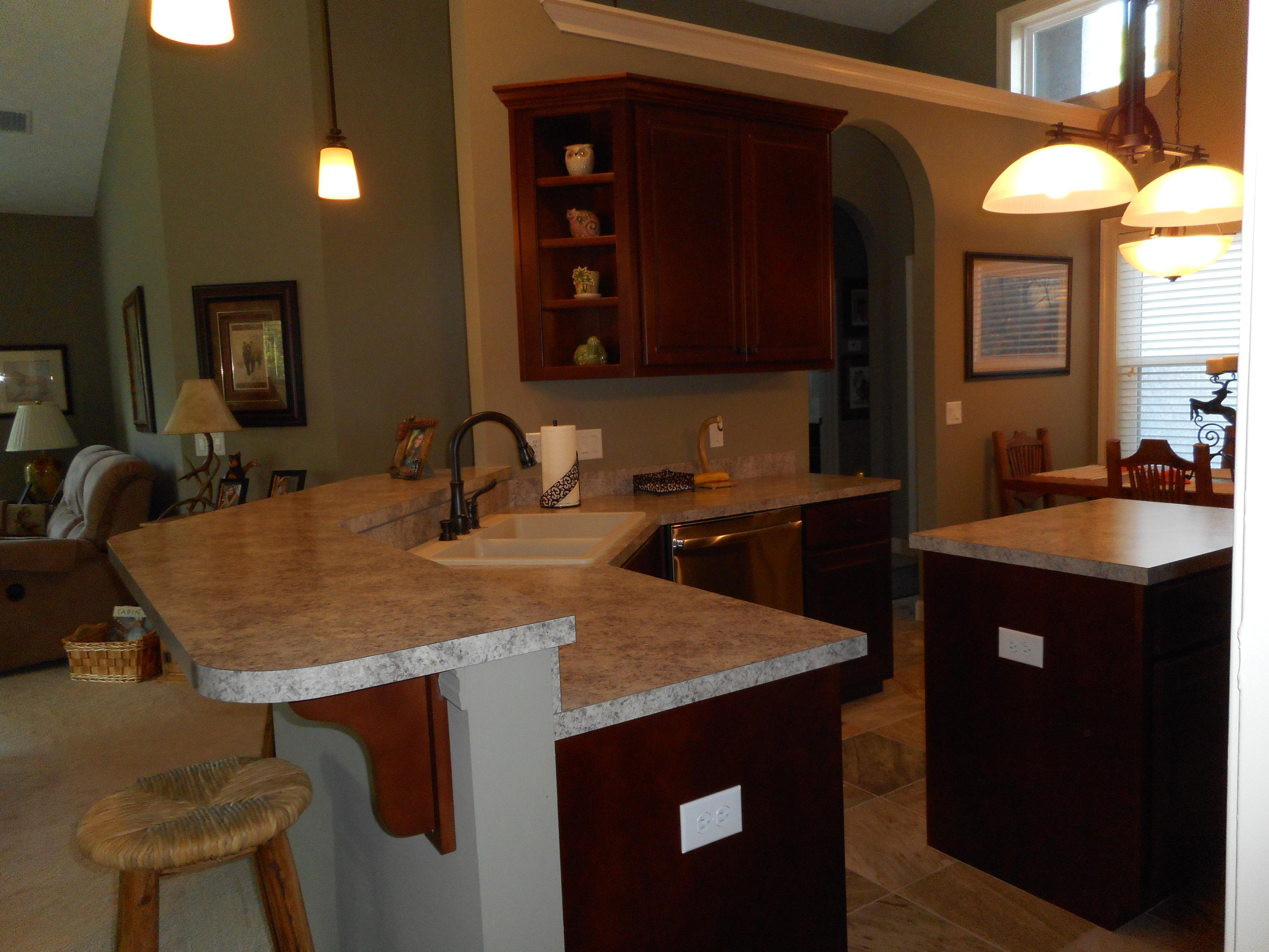 JAMAICAN LAKE CONDO PH 2 - Residential