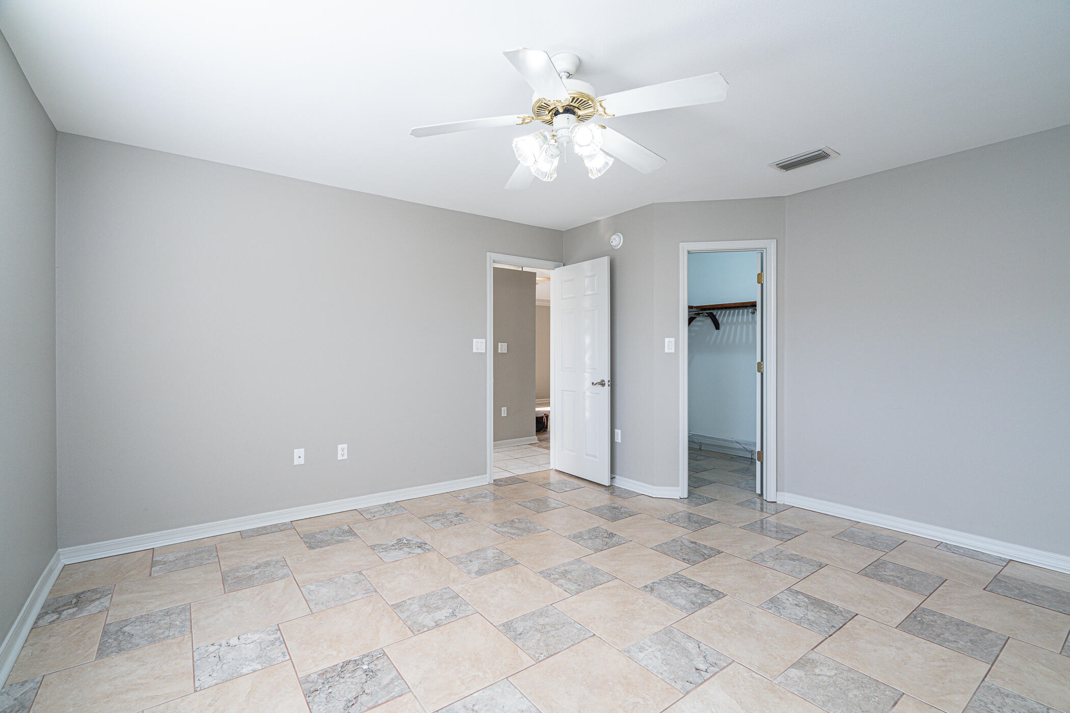 EMERALD VILLAGE S/D - Residential