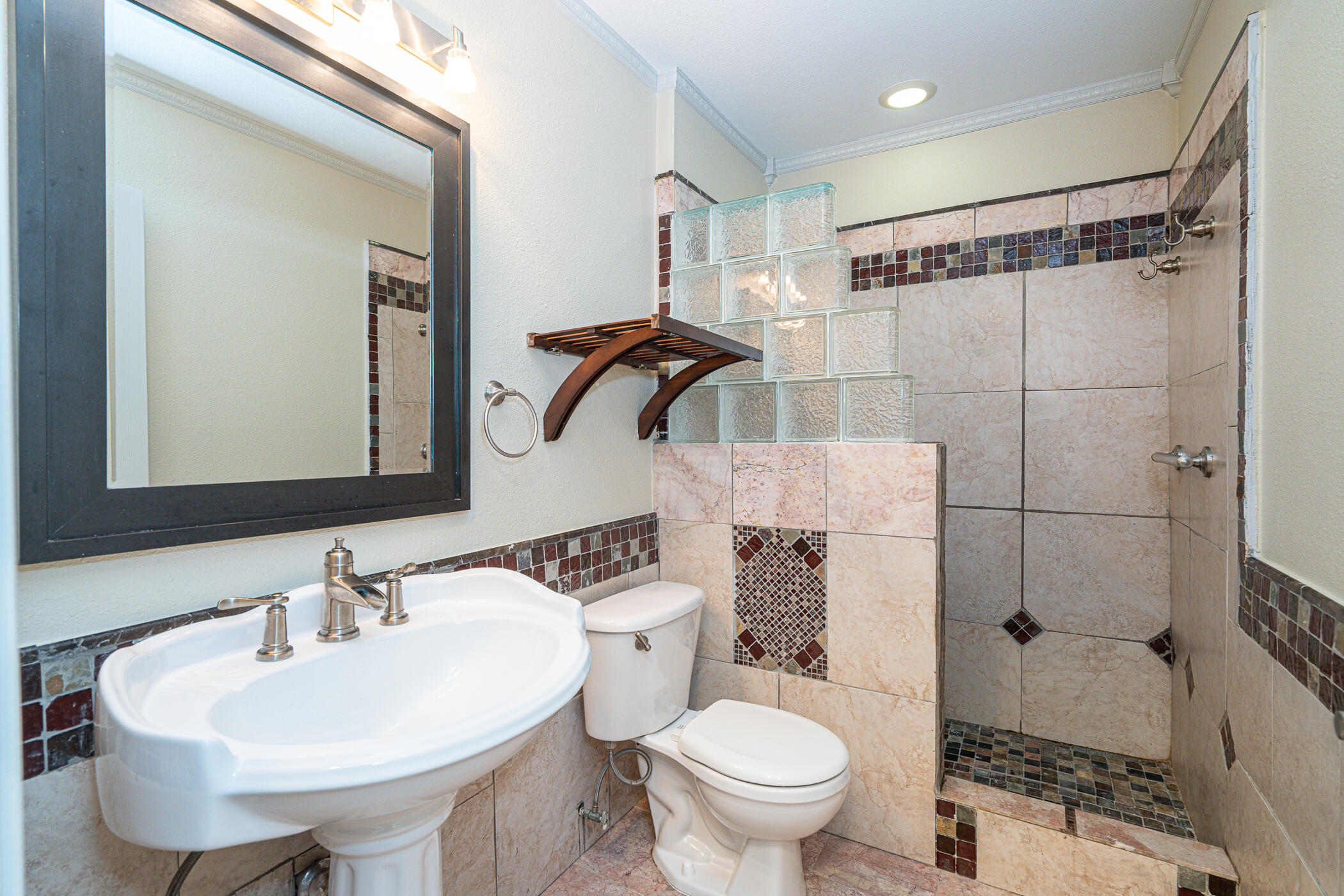 EMERALD VILLAGE S/D - Residential