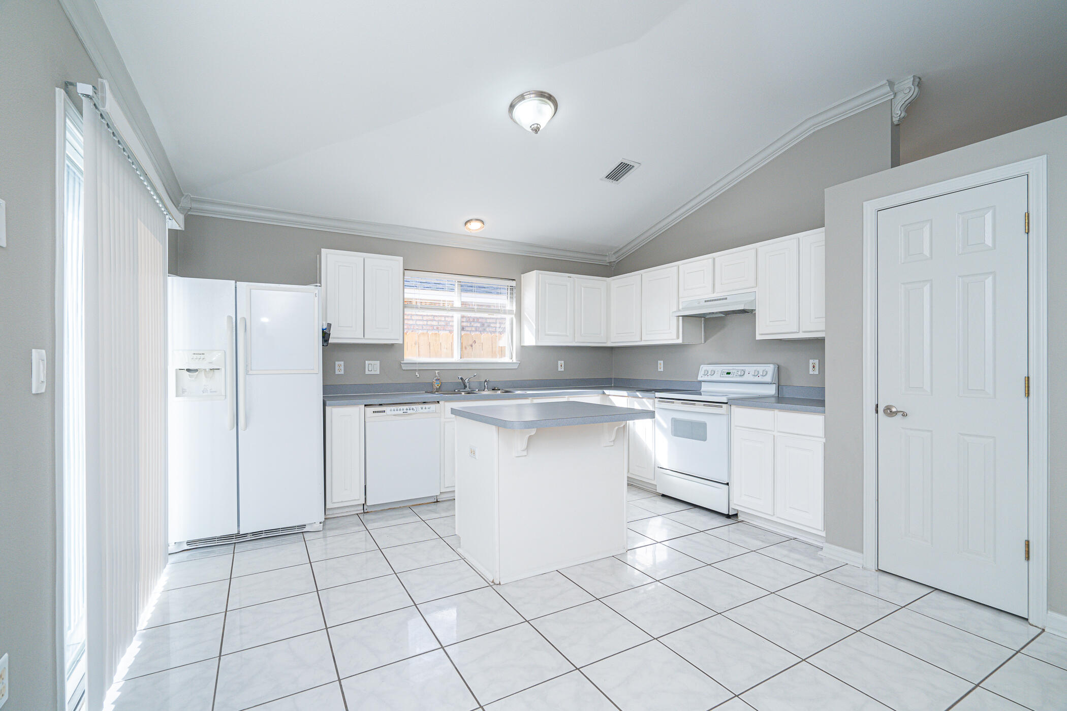 EMERALD VILLAGE S/D - Residential