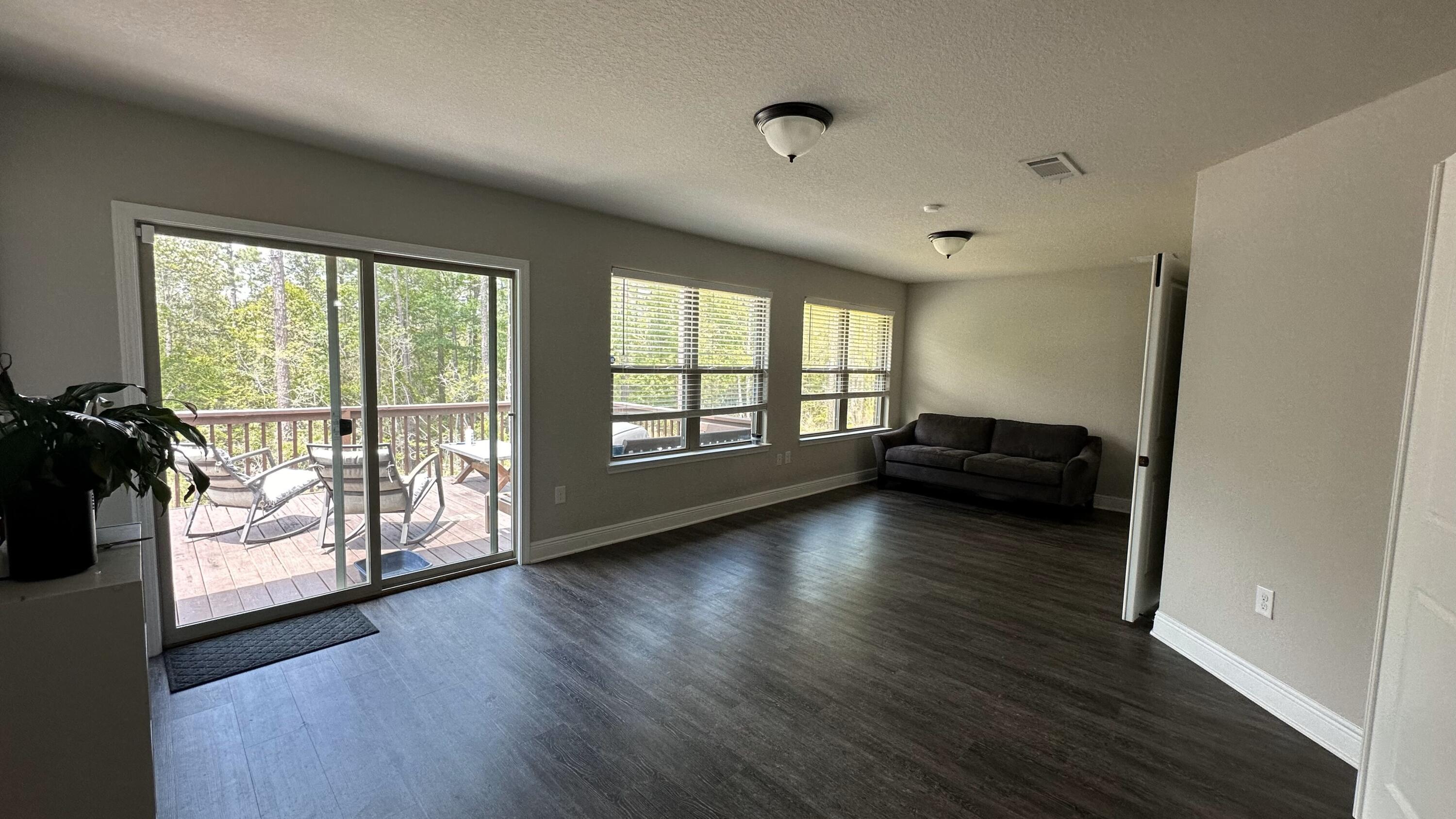 FOX VALLEY - Residential Lease